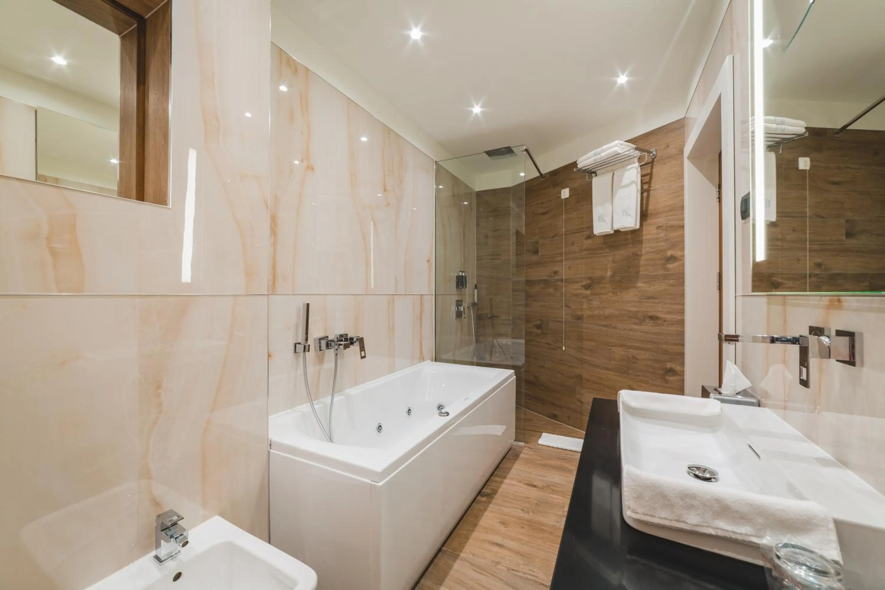 Bathroom in Kalamper Hotel & Spa