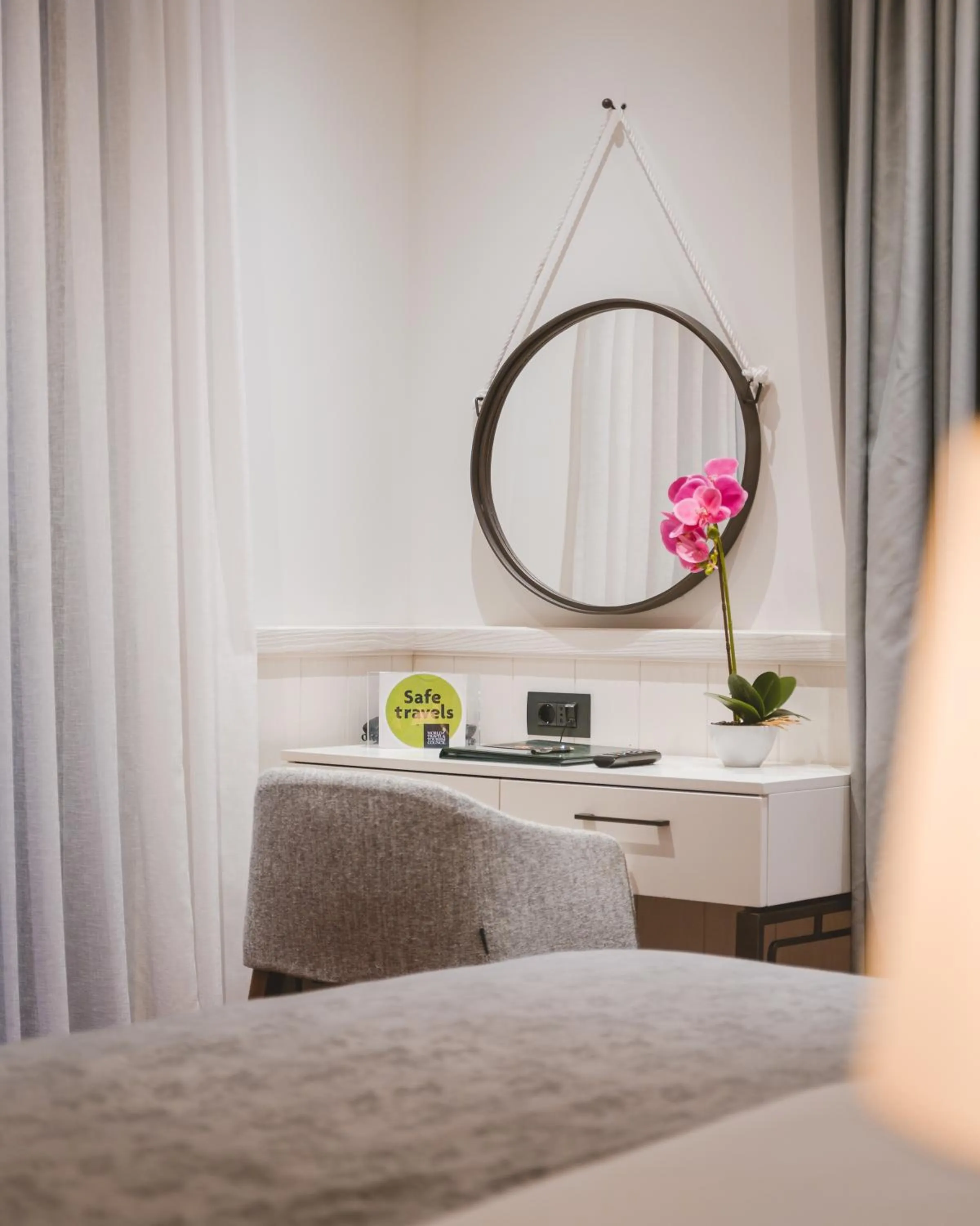 Text overlay in Kalamper Hotel & Spa