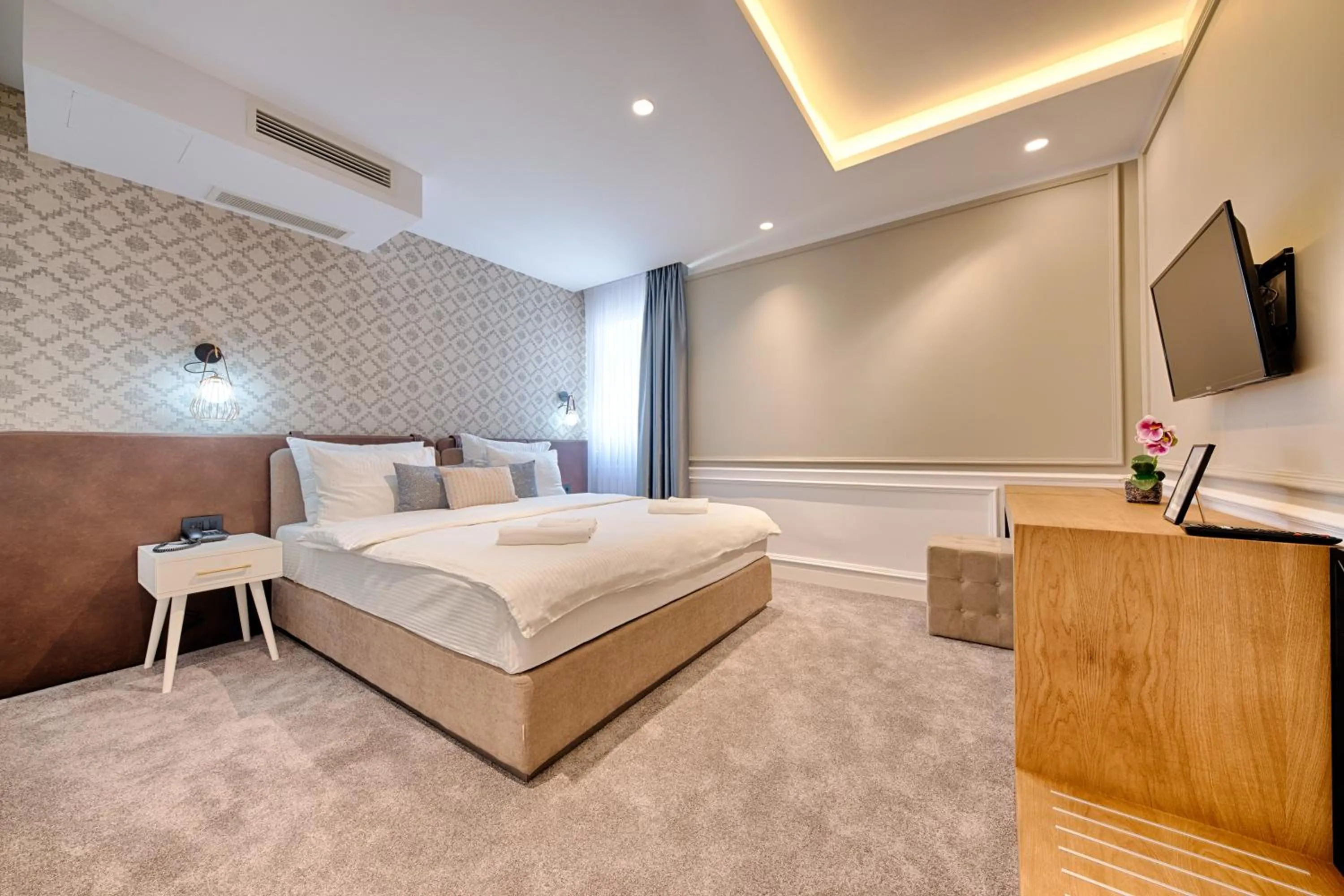 Bed in Kalamper Hotel & Spa