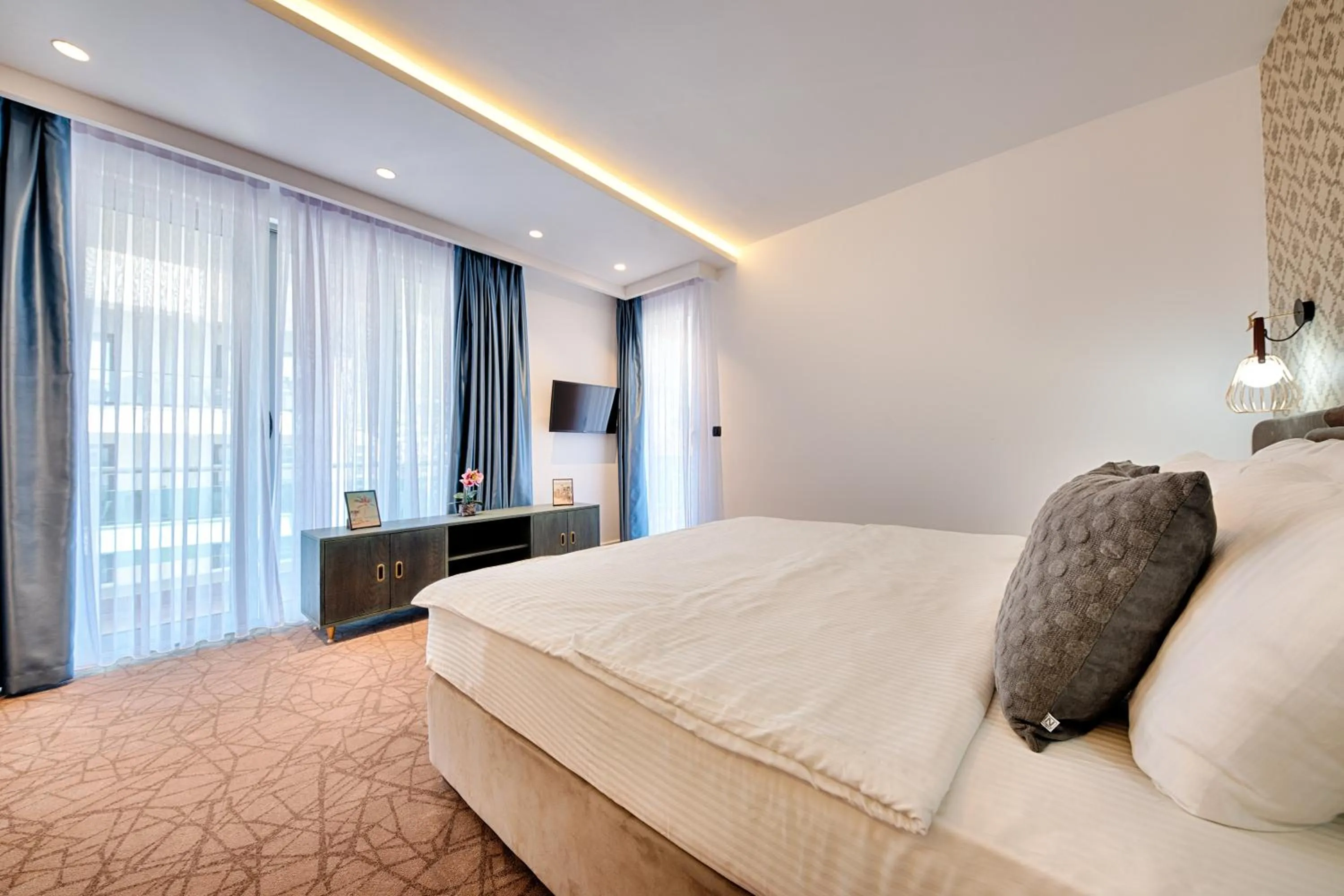 View (from property/room), Bed in Kalamper Hotel & Spa