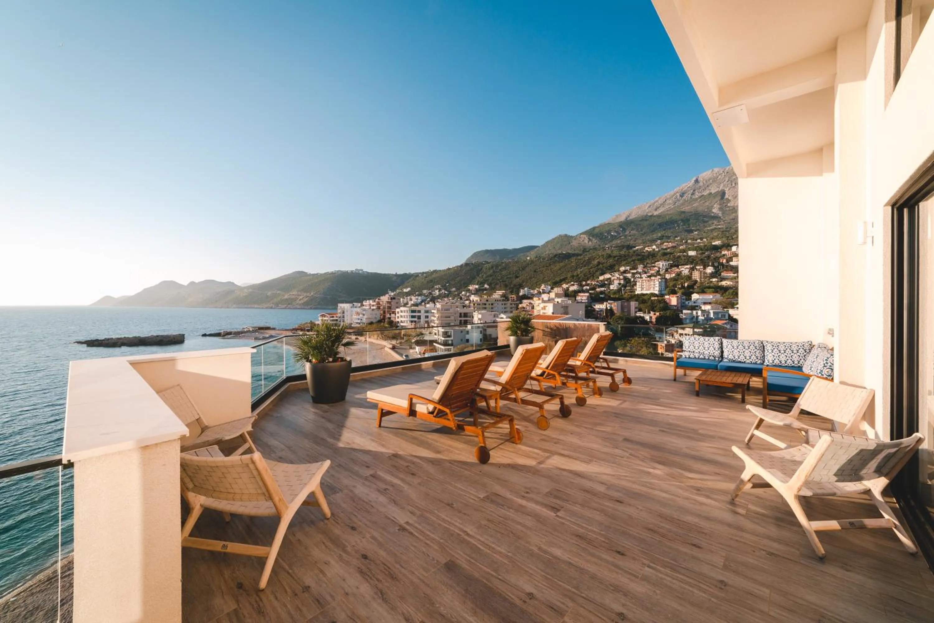 Patio in Kalamper Hotel & Spa