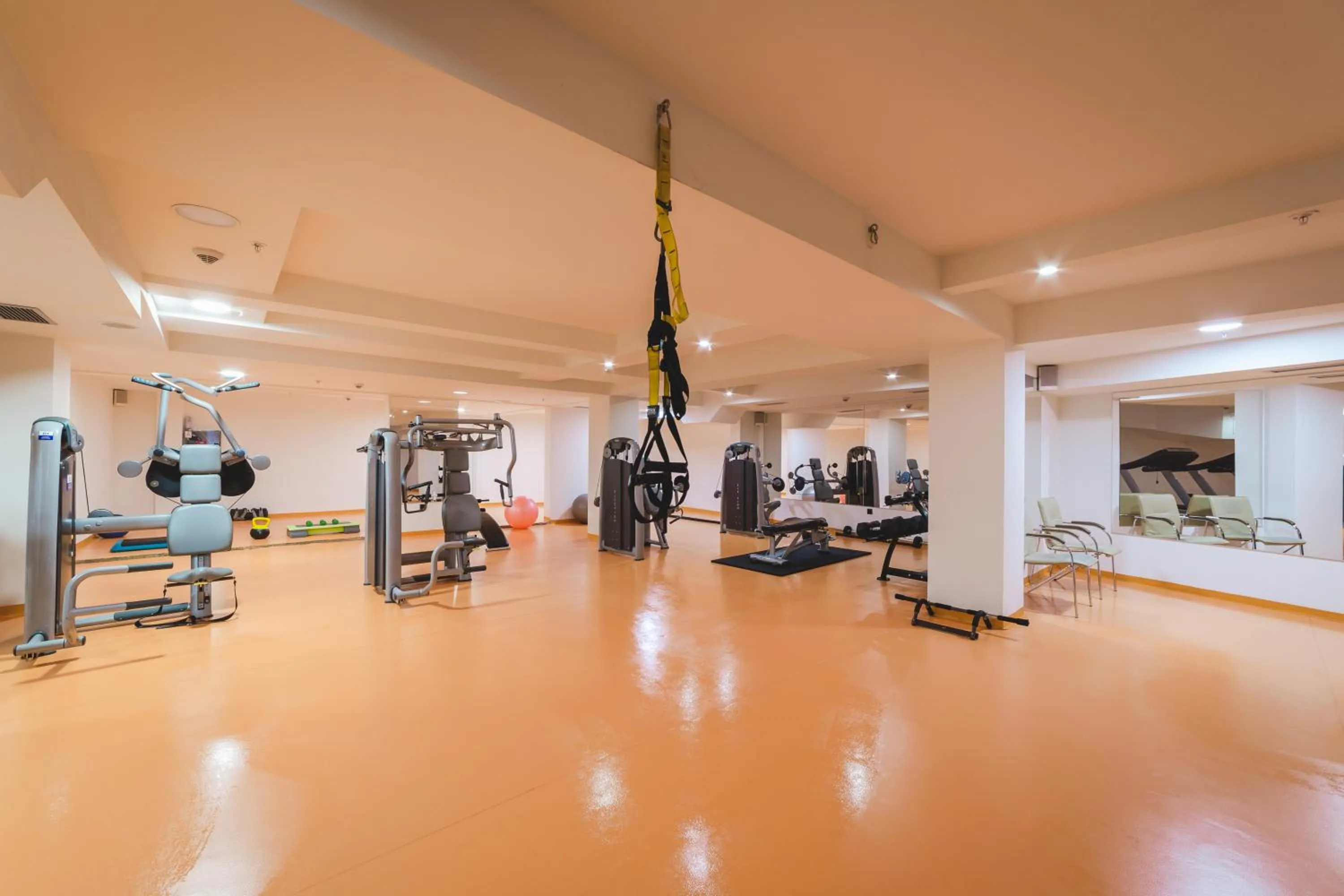 Fitness centre/facilities in Kalamper Hotel & Spa