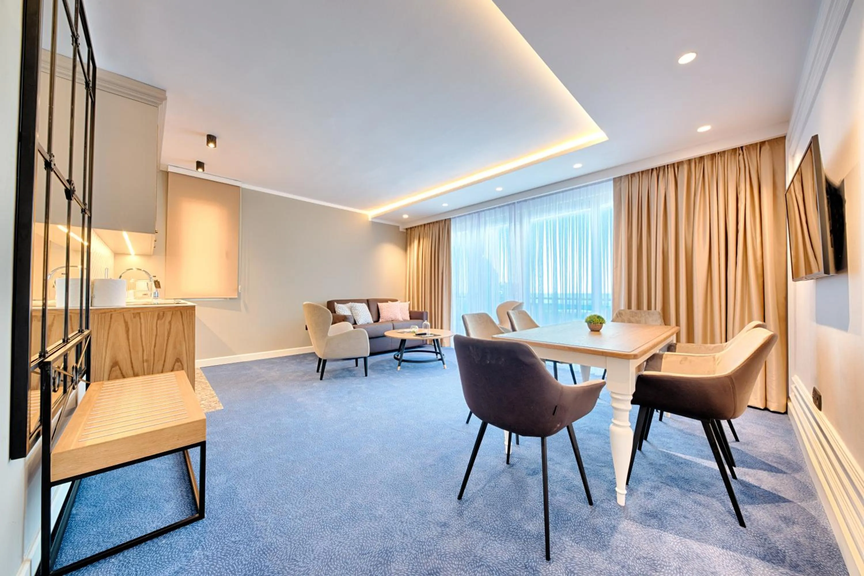 TV and multimedia in Kalamper Hotel & Spa