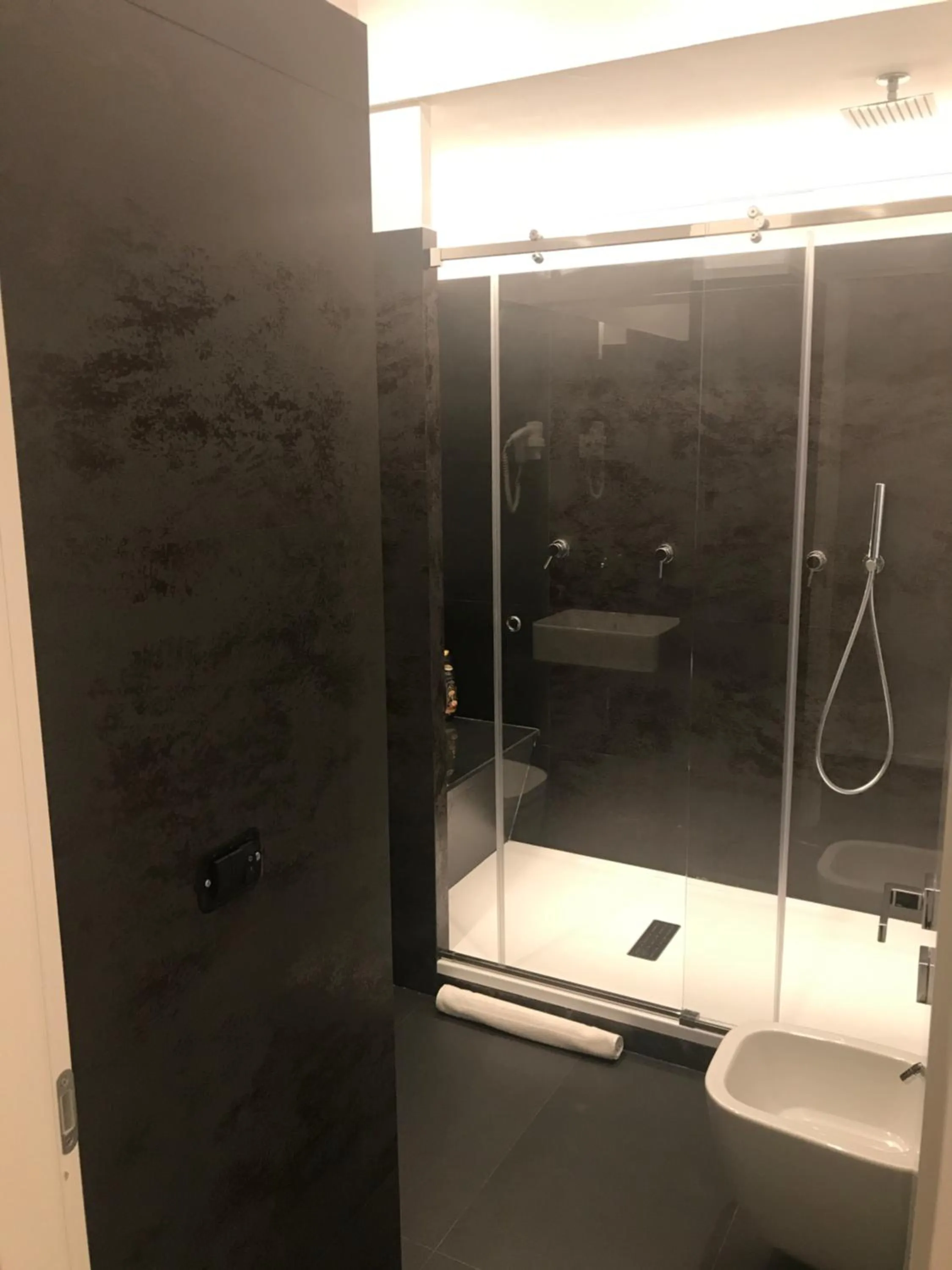 Property building in The Boutique Napoli Suite