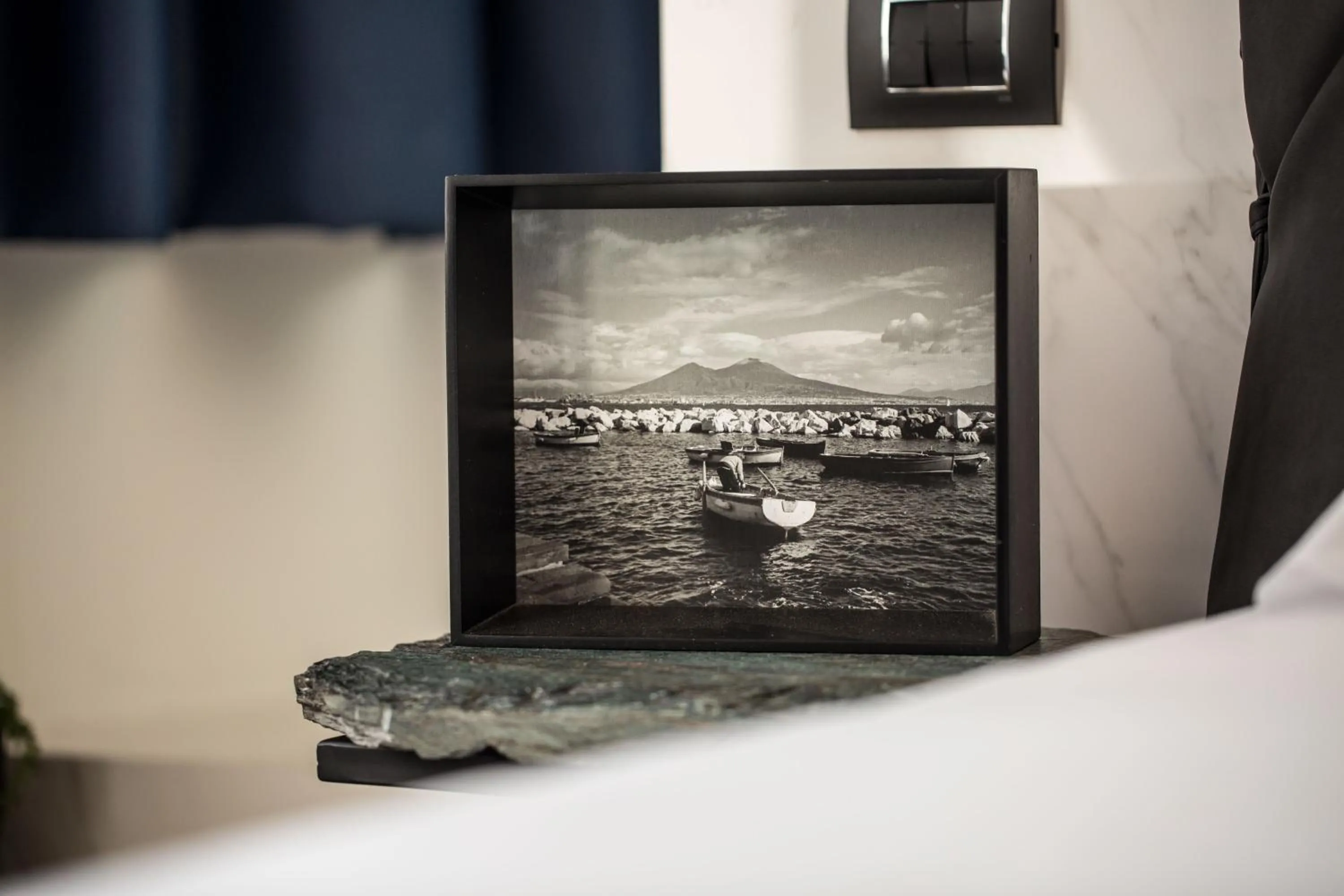 The Boutique Napoli Suite