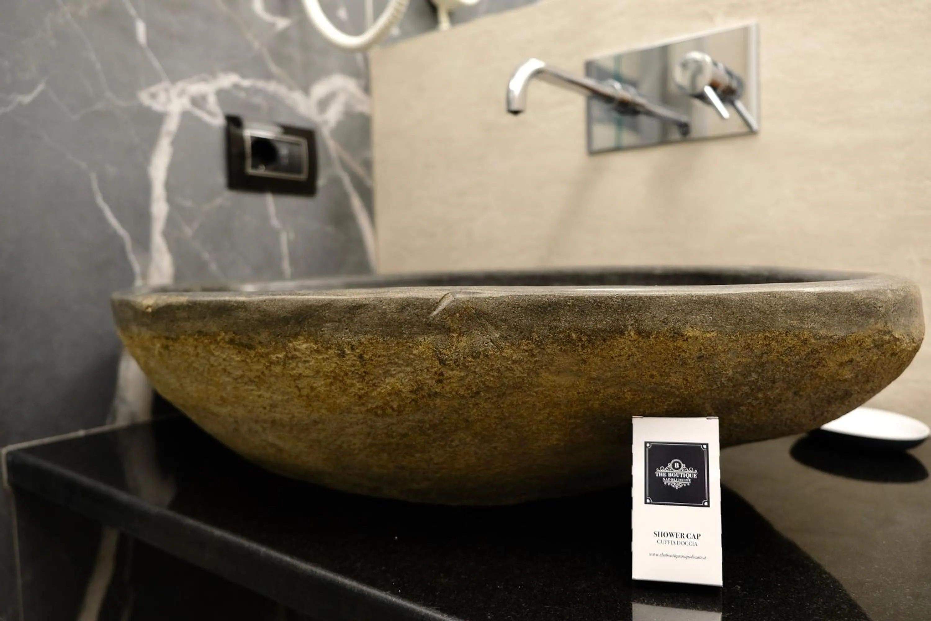 The Boutique Napoli Suite