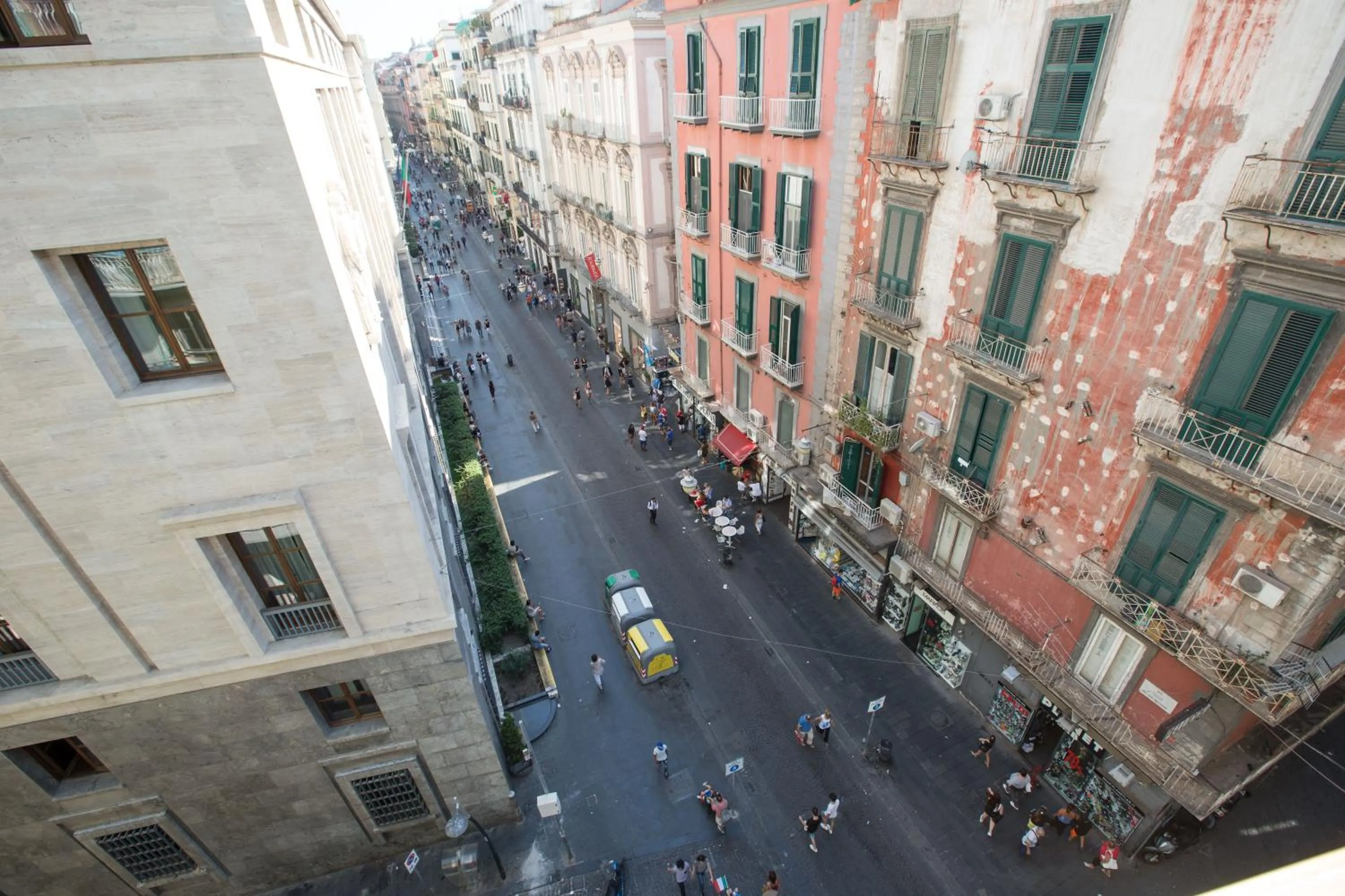 The Boutique Napoli Suite