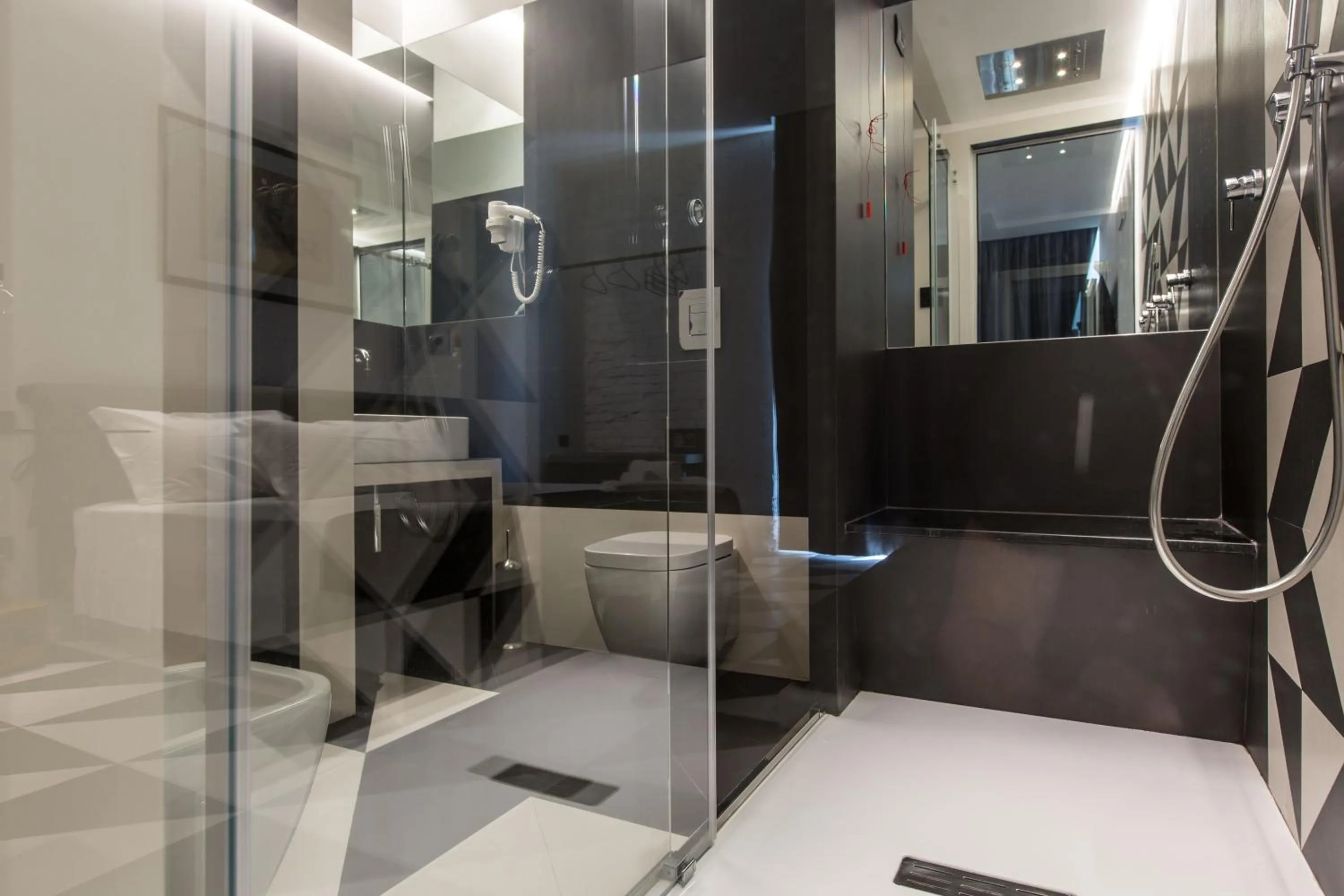 The Boutique Napoli Suite