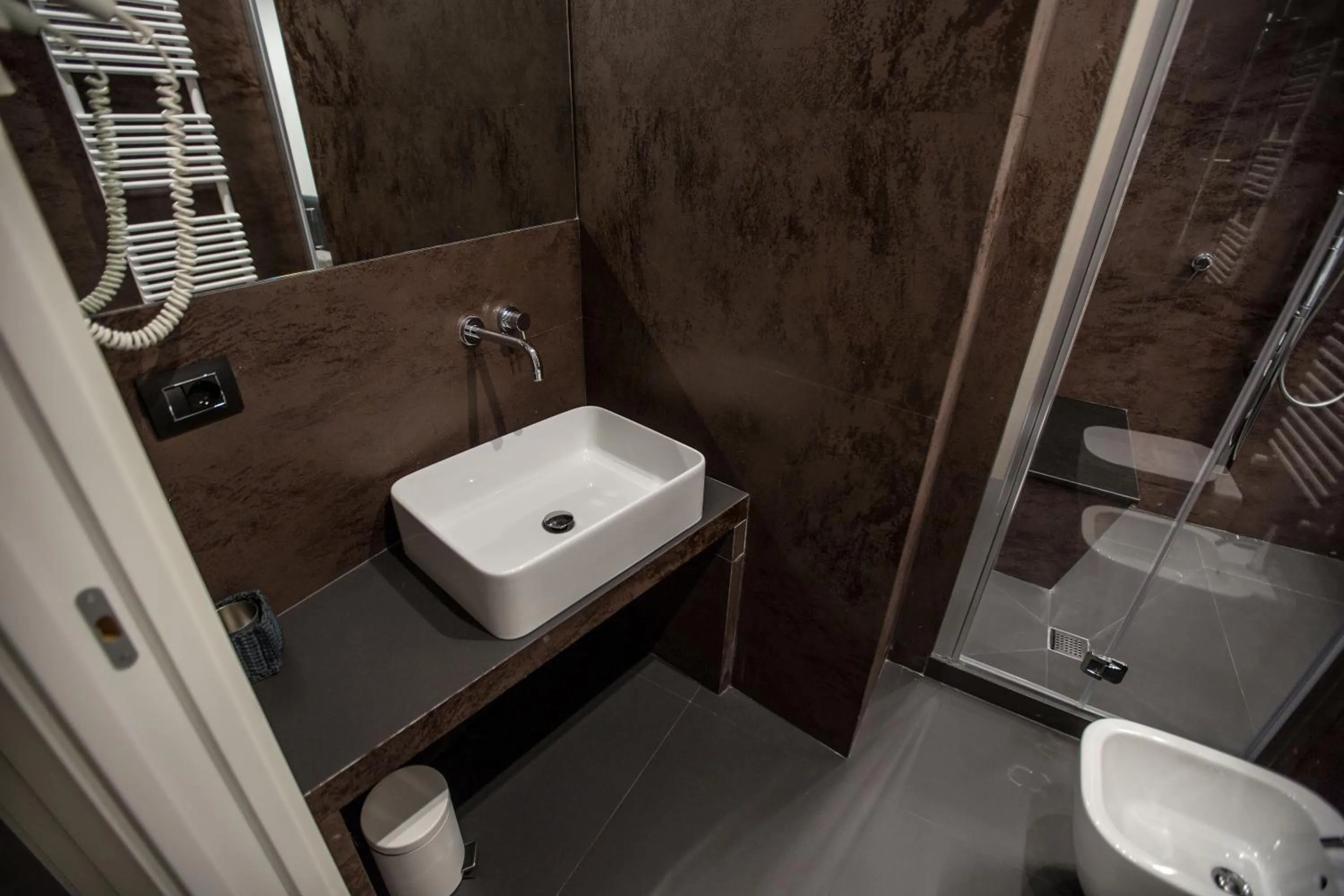 The Boutique Napoli Suite