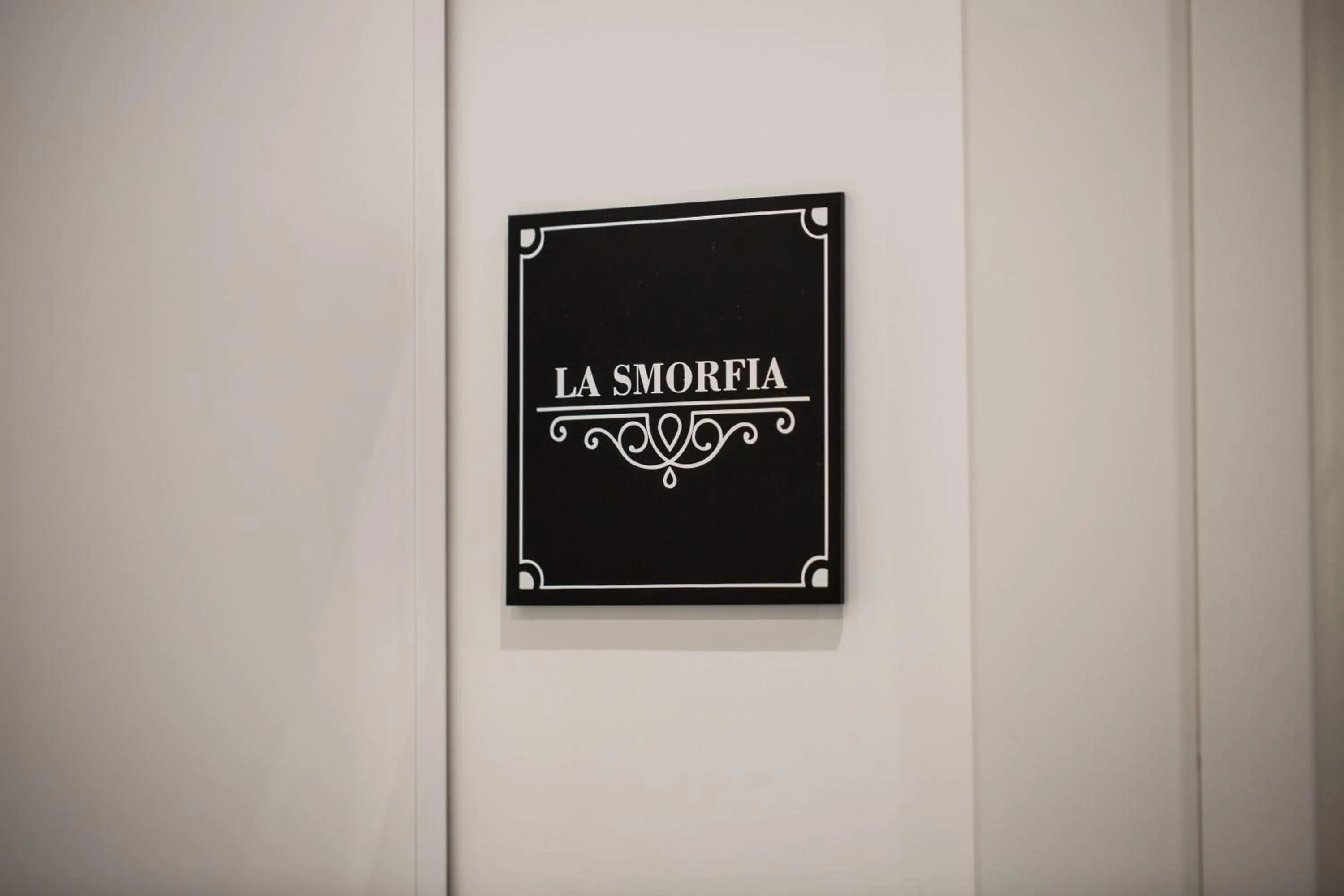 The Boutique Napoli Suite