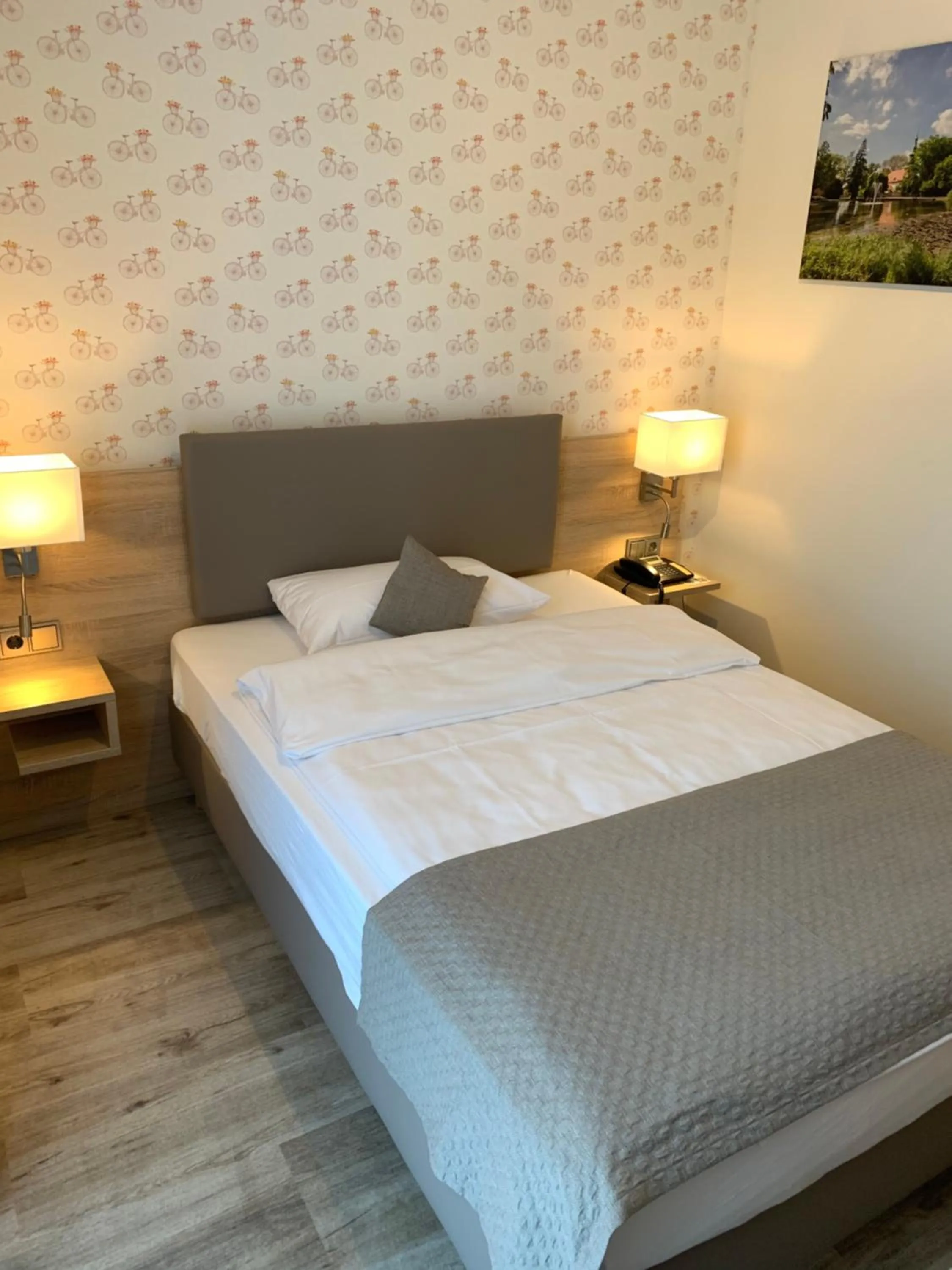 Bed in Hotel Fallersleber Spieker