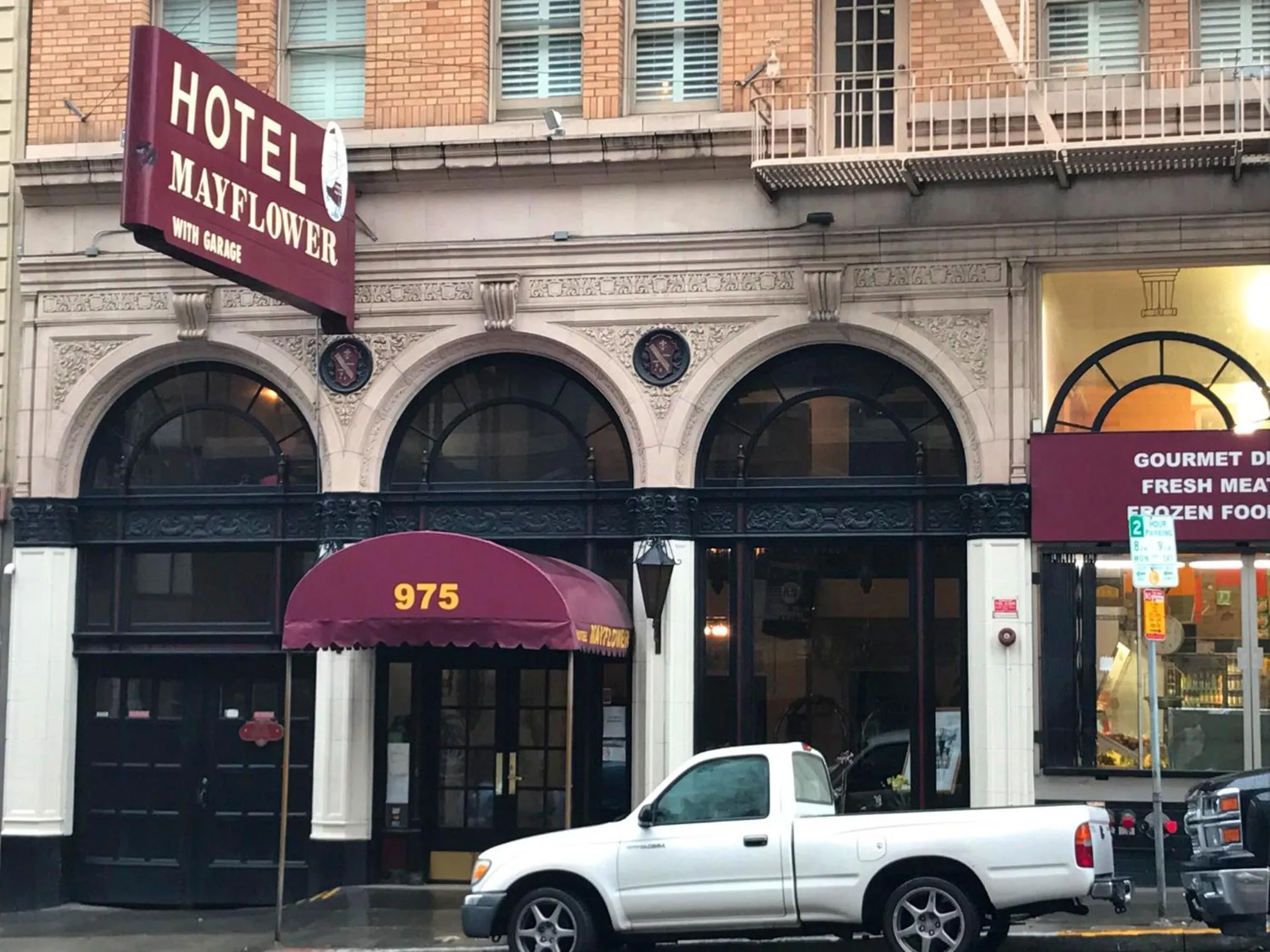 Facade/entrance in Mayflower Hotel