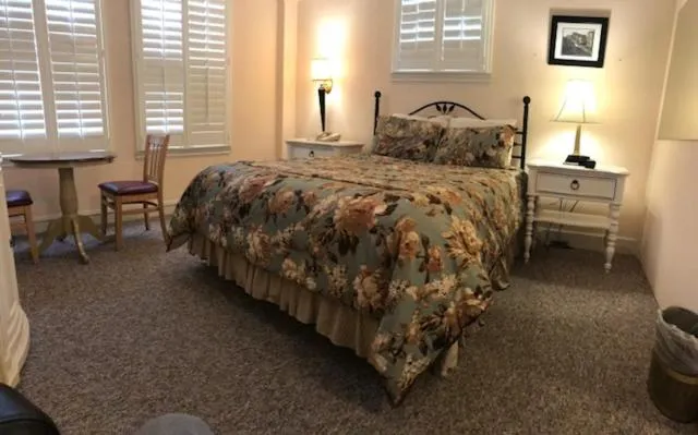 Bed in Mayflower Hotel