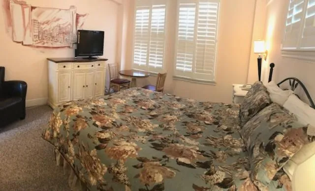 Bed in Mayflower Hotel