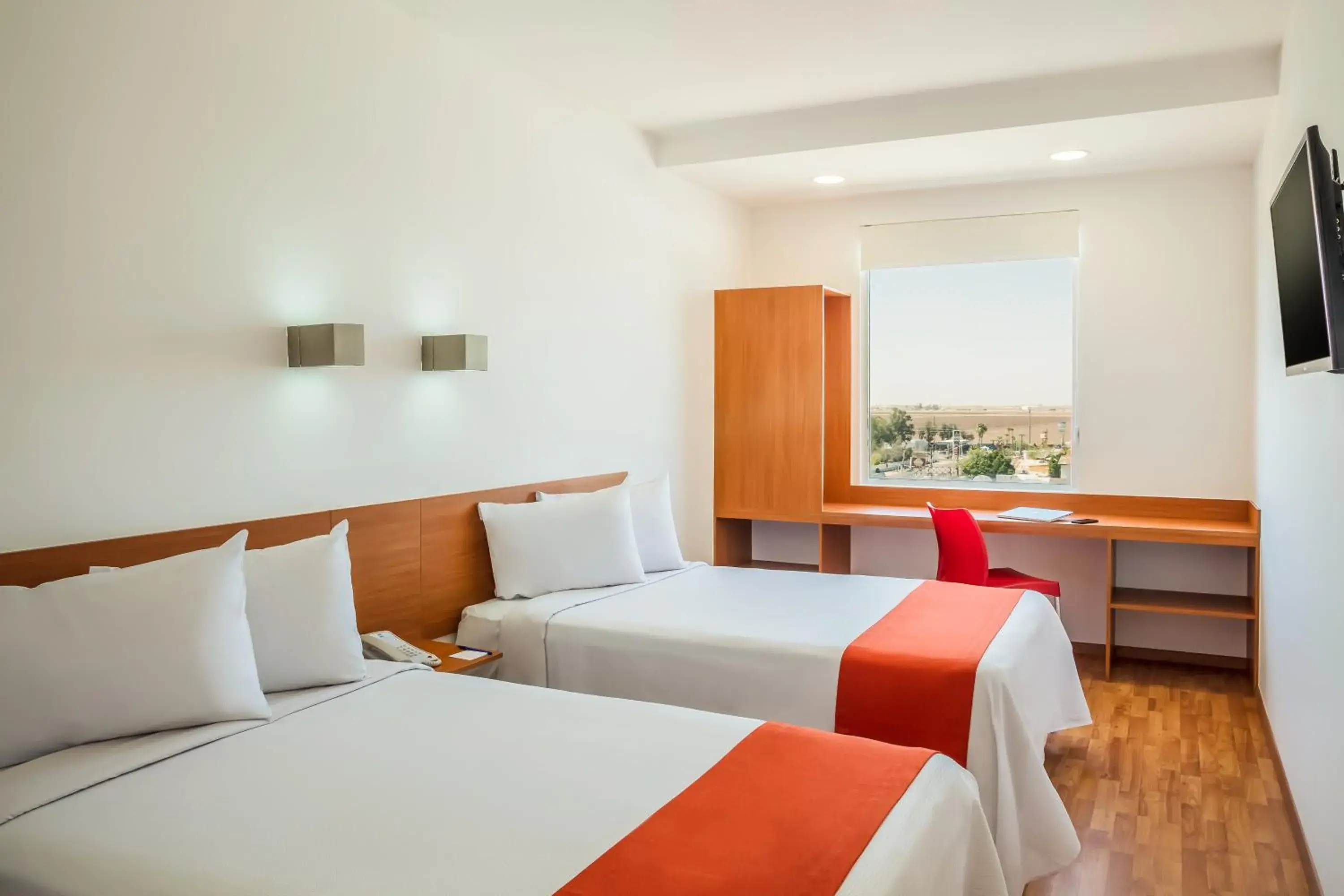 Superior Twin Room in One Mexicali Superior Twin Room in One Mexicali