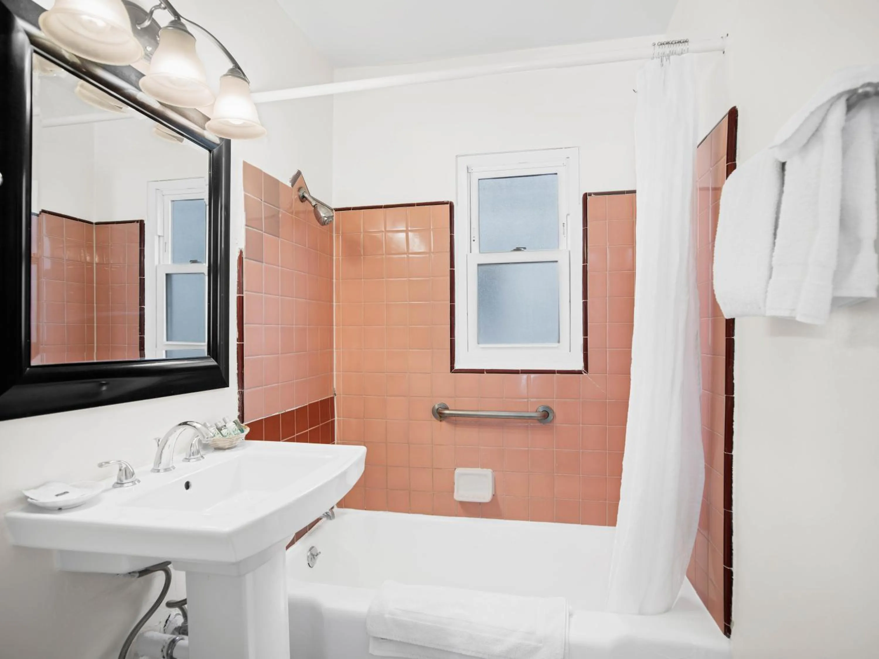 Bathroom in Sea Blue Hotel