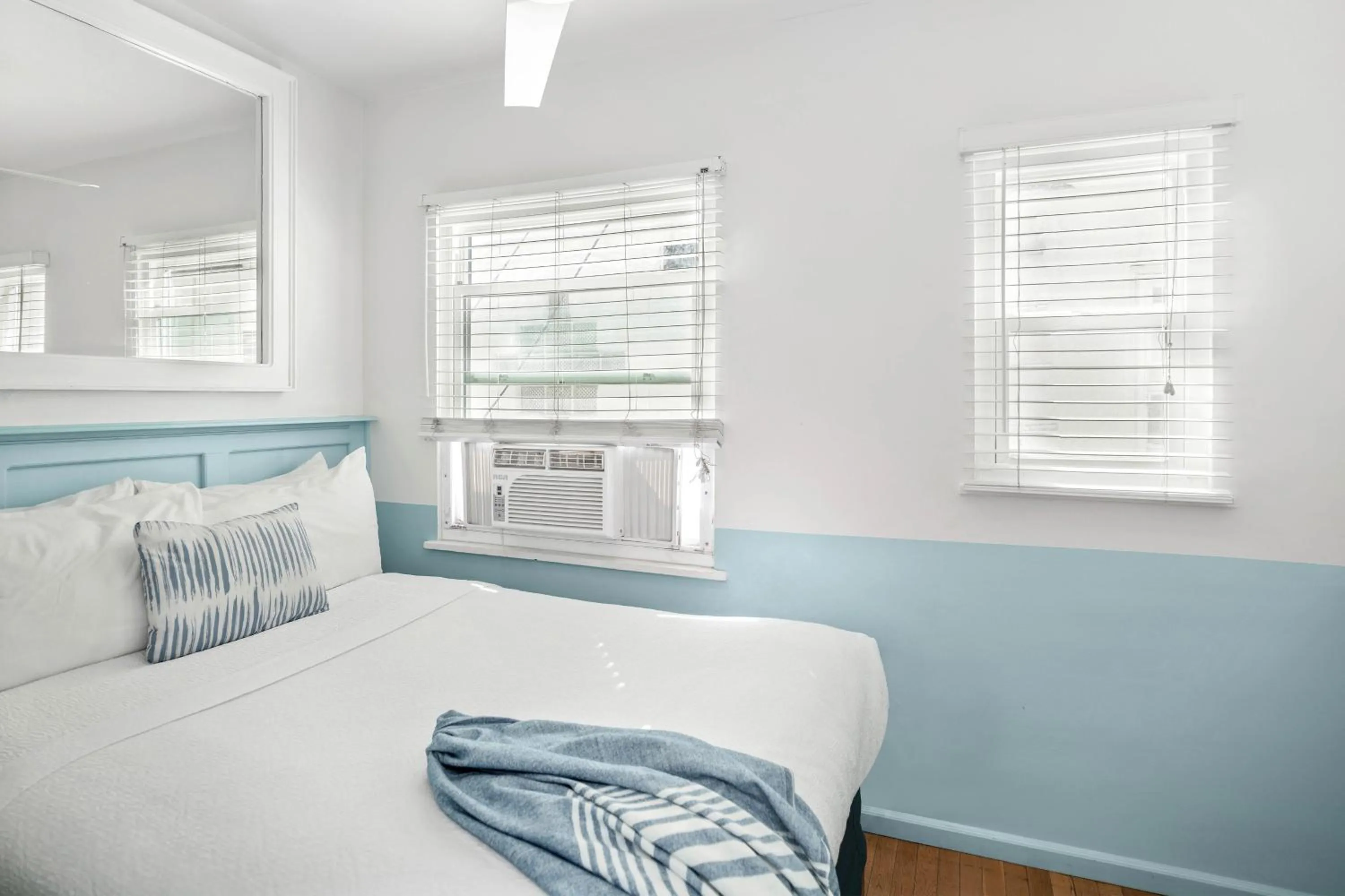 Bed in Sea Blue Hotel