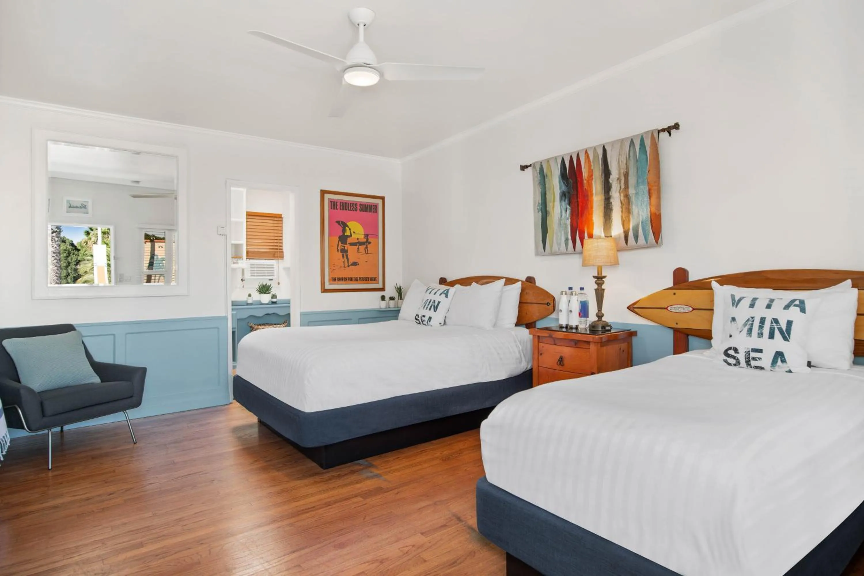 Photo of the whole room, Bed in Sea Blue Hotel