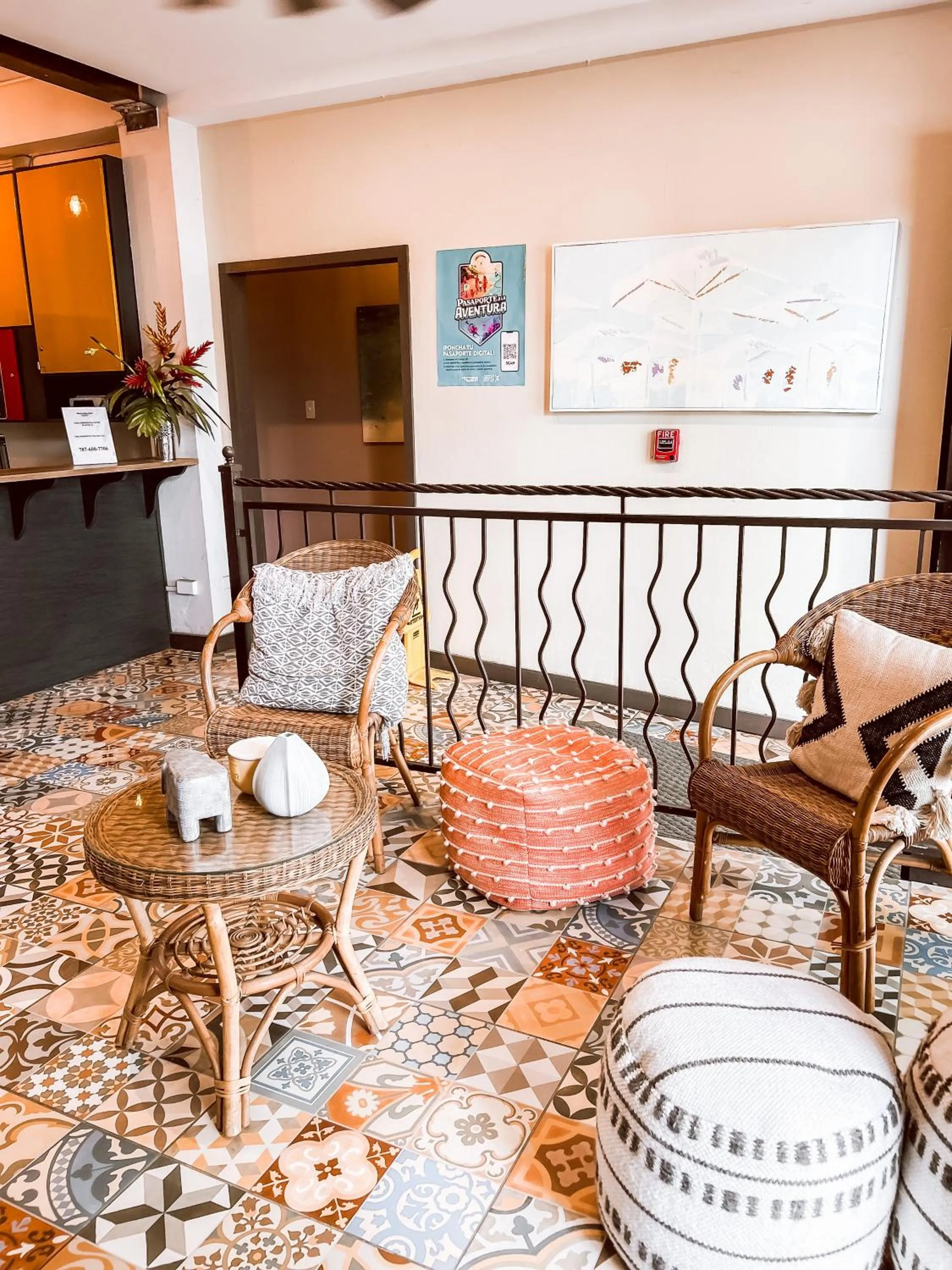 Living room in Rincon Plaza Hotel