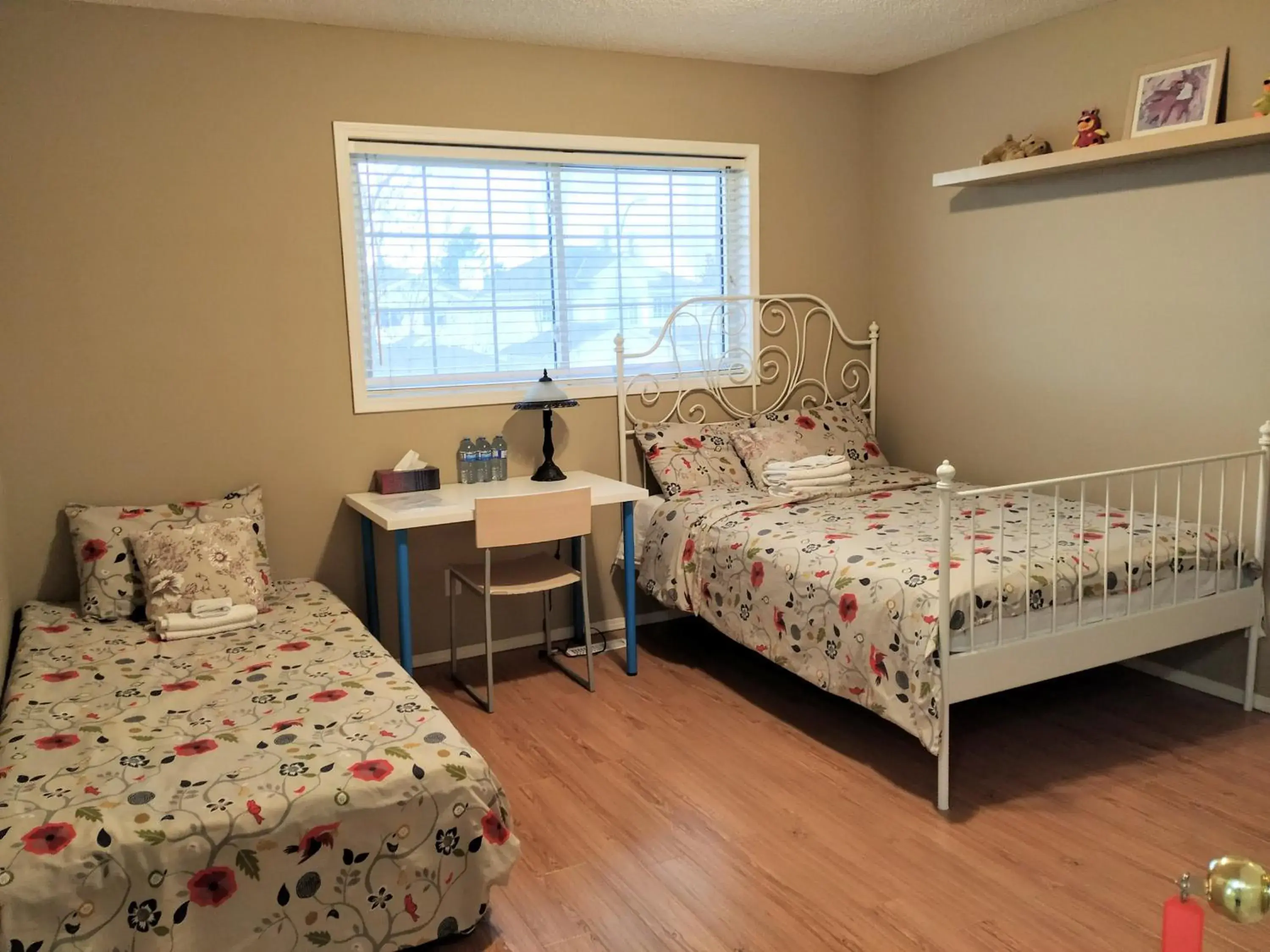 Double Room with Shared Bathroom in Brother Li Homestay Double Room with Shared Bathroom in Brother Li Homestay