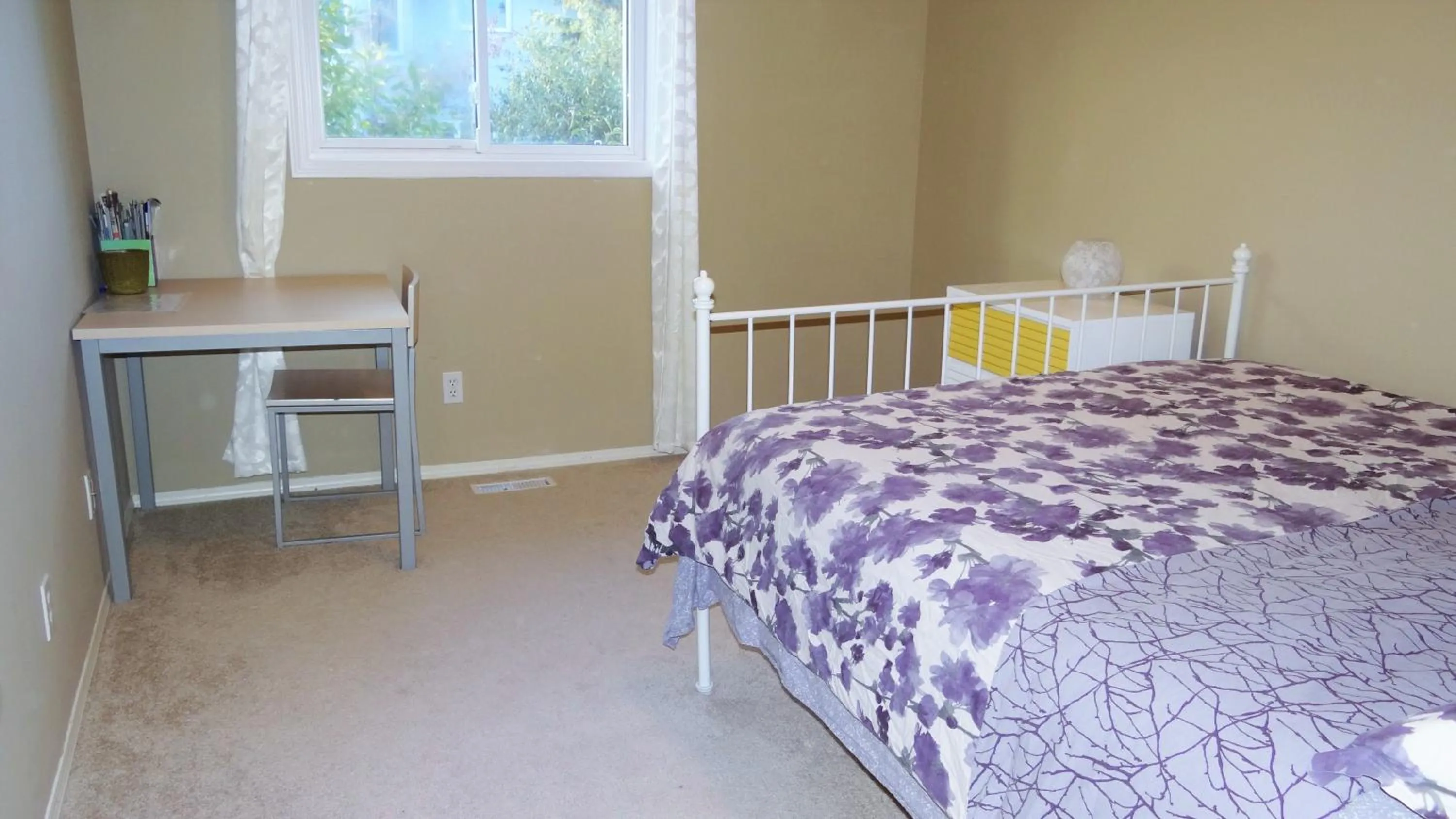 Bed in Brother Li Homestay