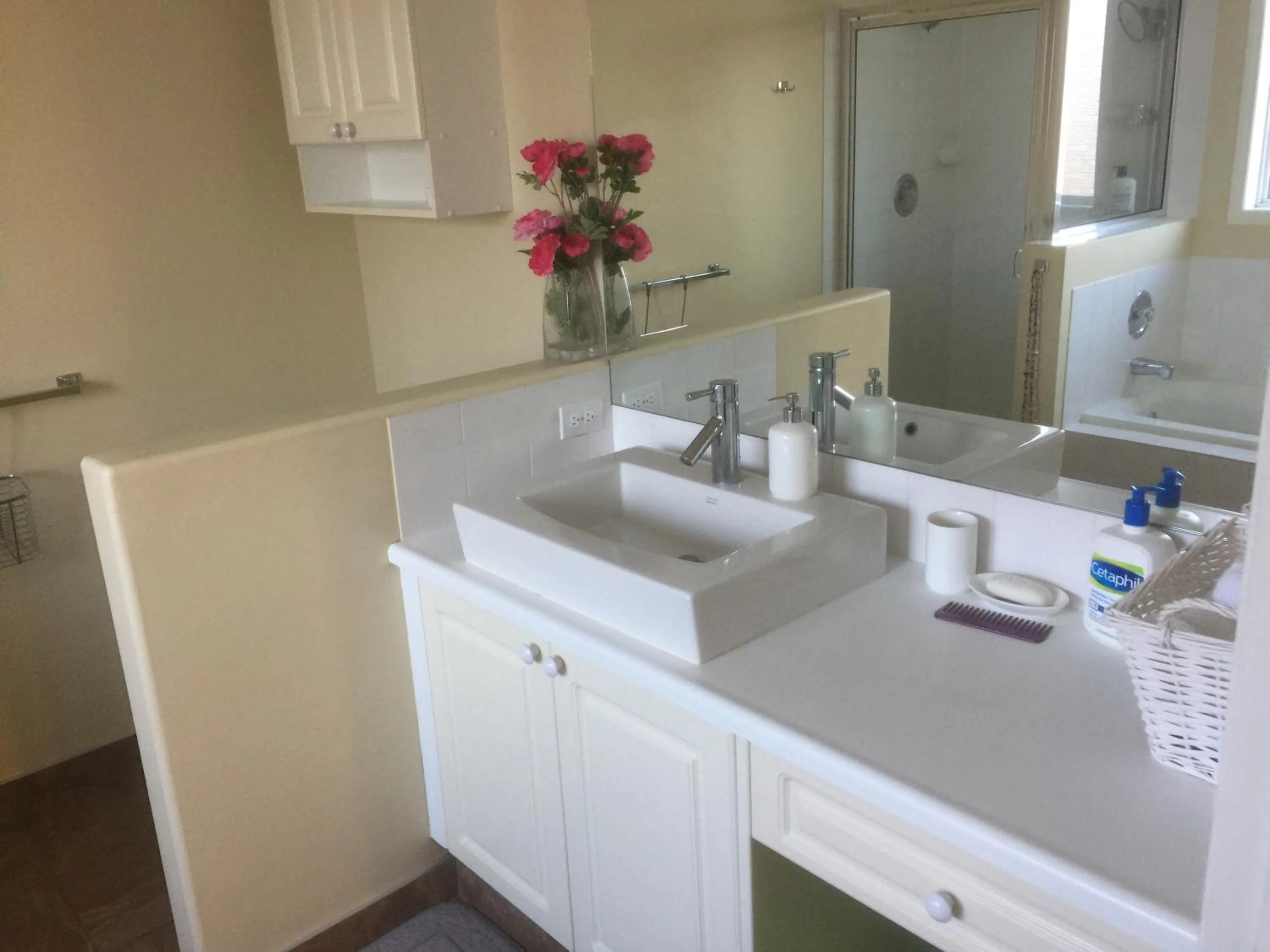 Bathroom in Brother Li Homestay