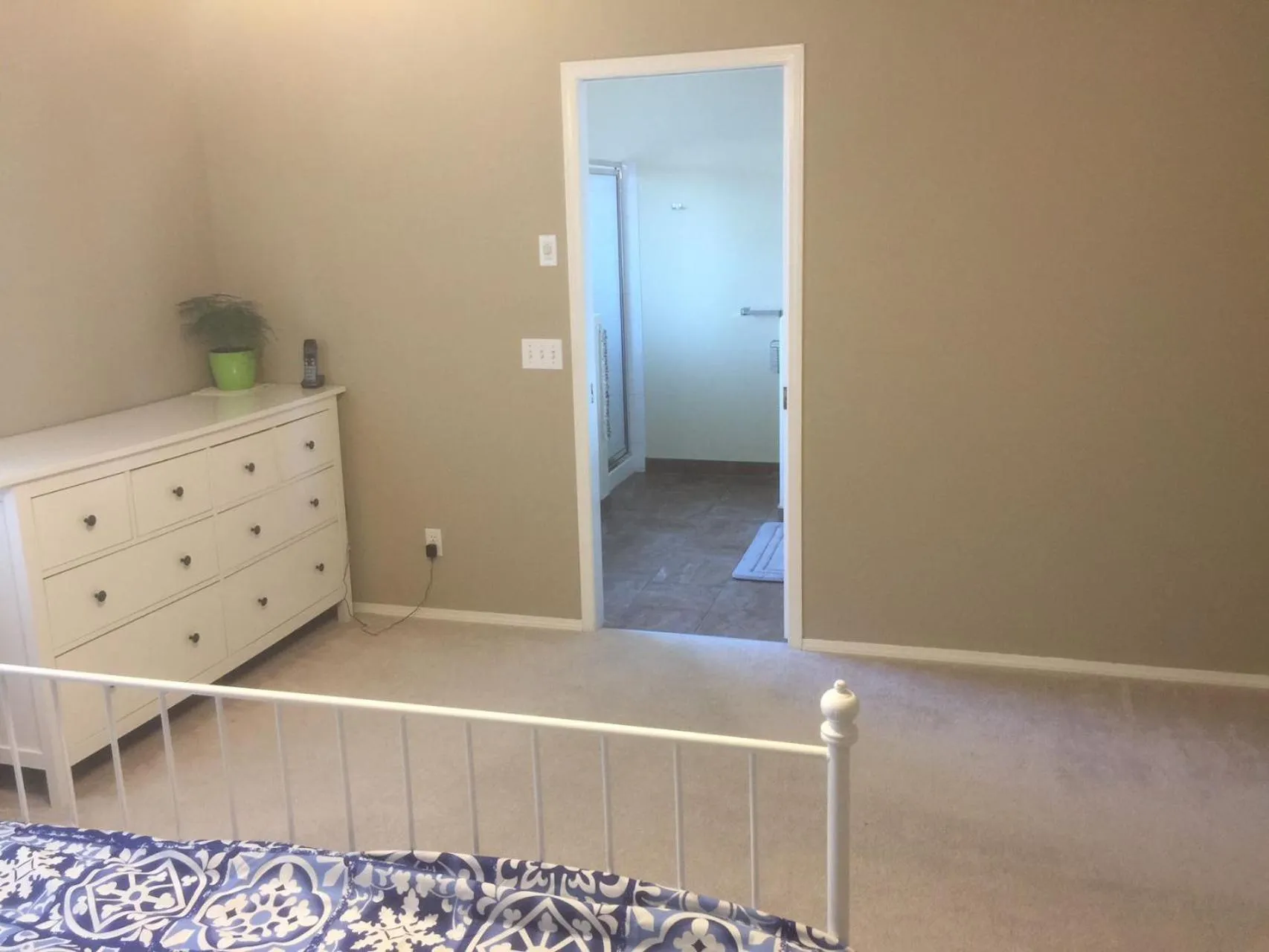 Bed in Brother Li Homestay