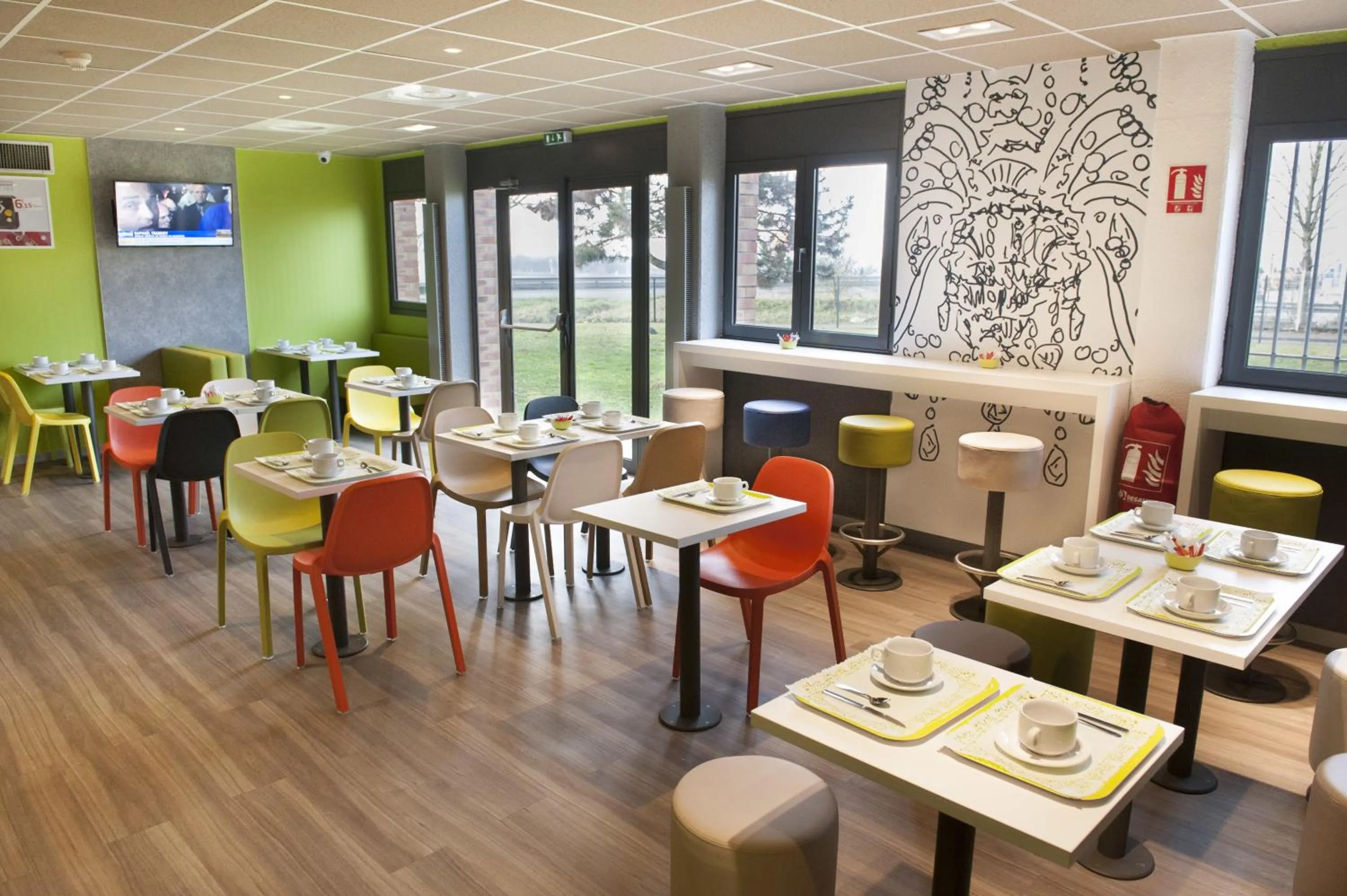 Restaurant/places to eat in ibis budget Goussainville Charles de Gaulle