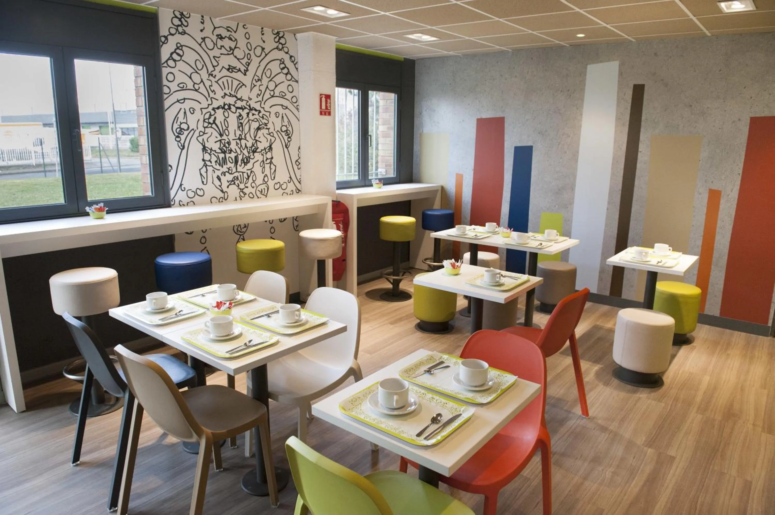 Restaurant/places to eat in ibis budget Goussainville Charles de Gaulle