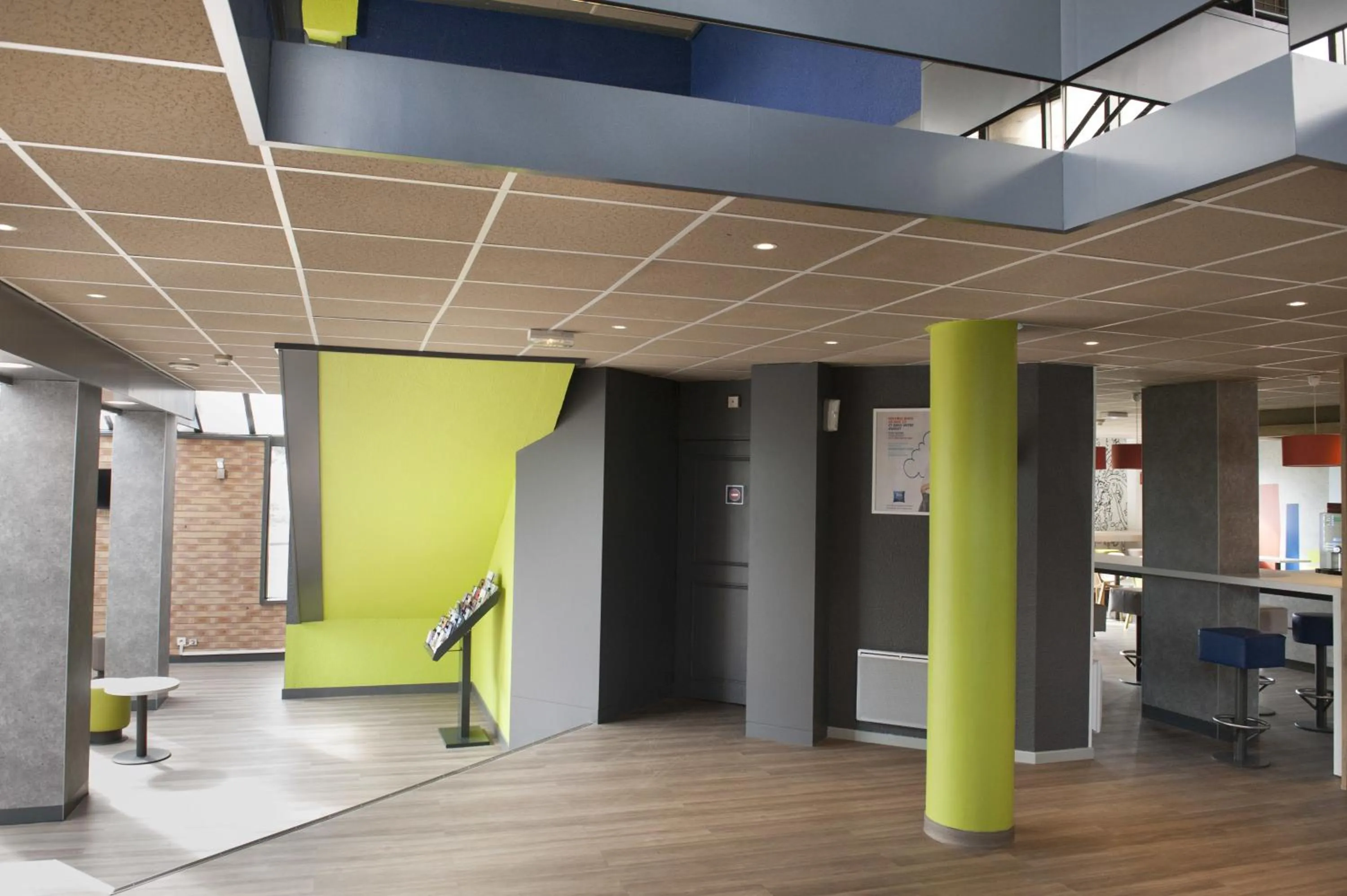 Lobby or reception in ibis budget Goussainville Charles de Gaulle