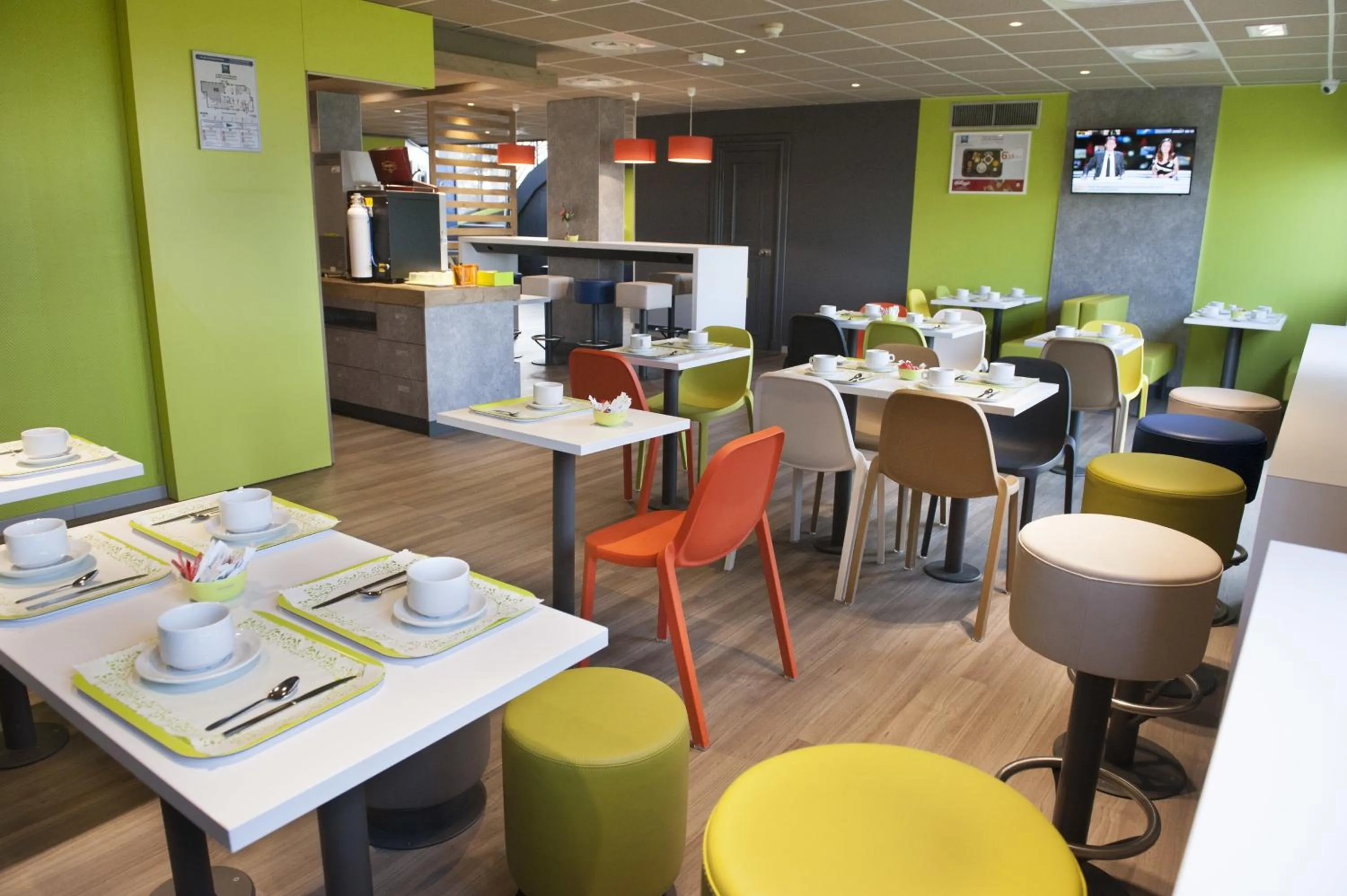 Restaurant/places to eat in ibis budget Goussainville Charles de Gaulle