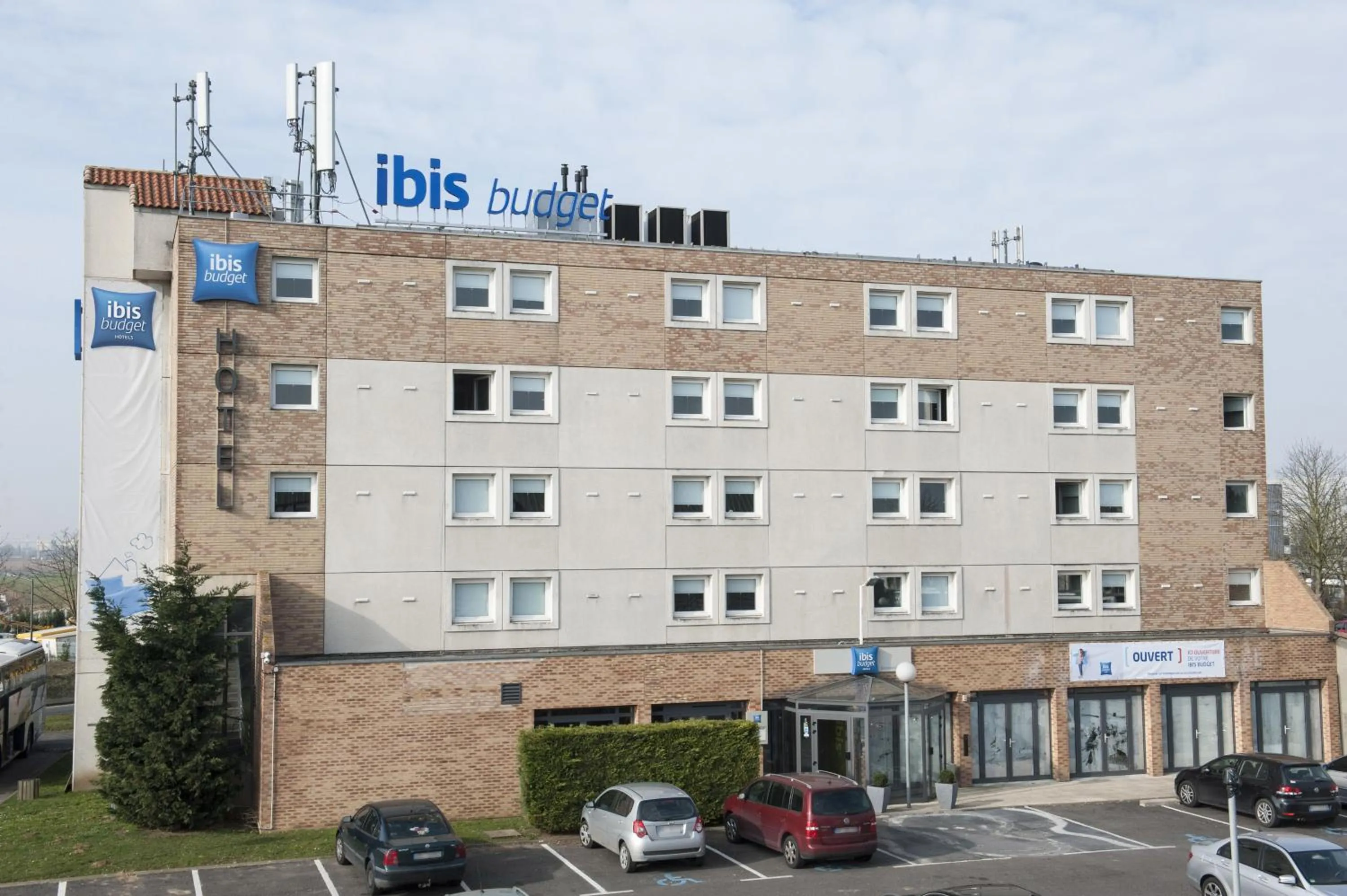 Property building in ibis budget Goussainville Charles de Gaulle