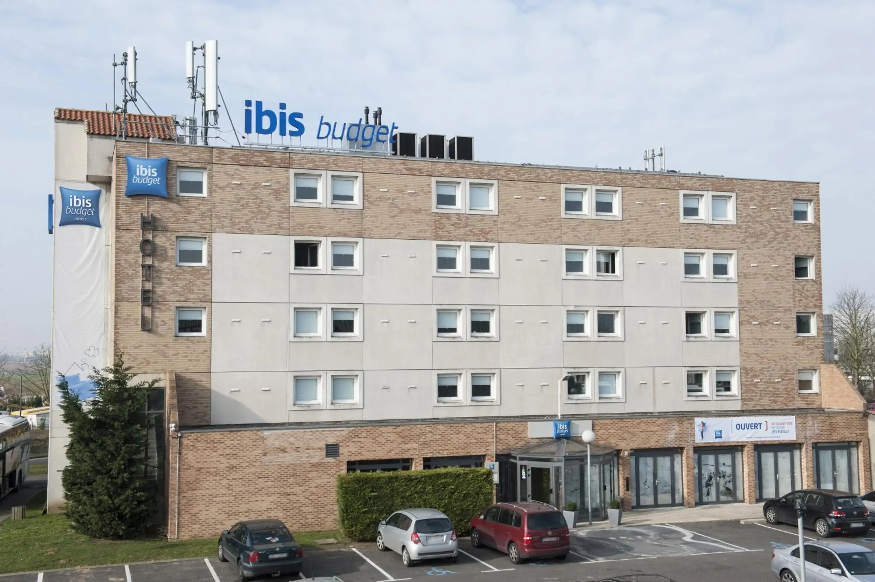 Property Building in ibis budget Goussainville Charles de Gaulle