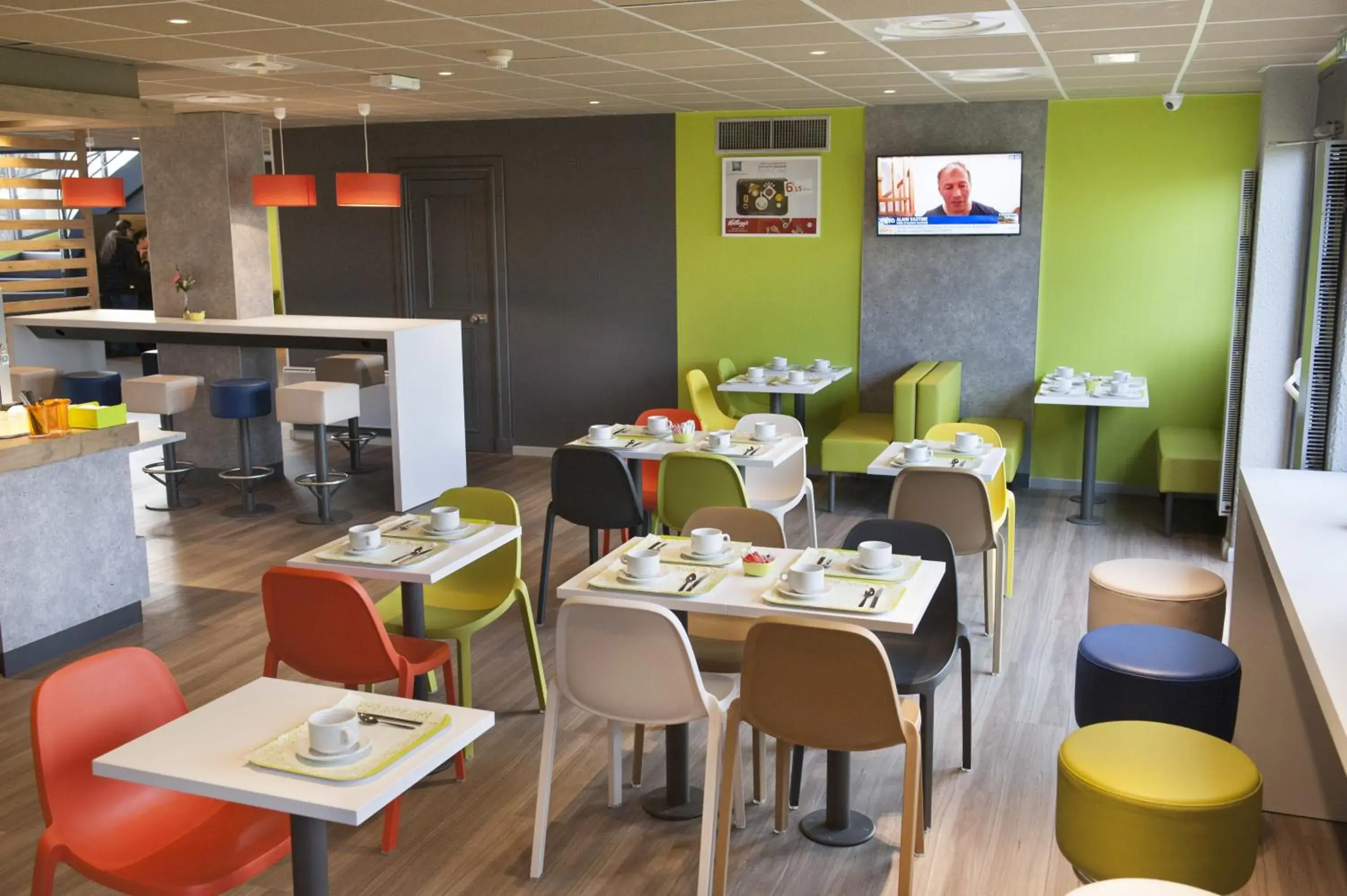 Restaurant/Places to Eat in ibis budget Goussainville Charles de Gaulle