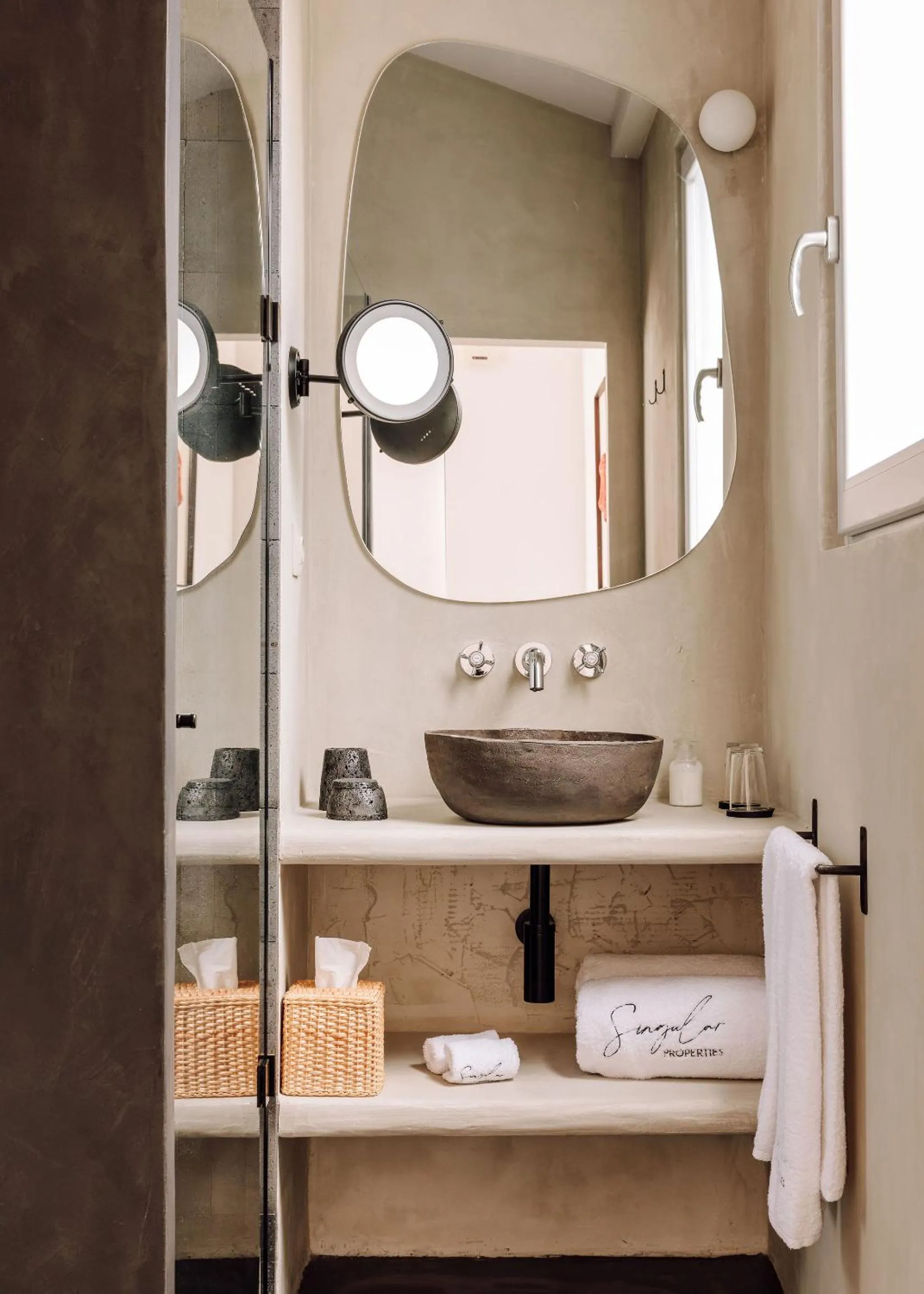 Bathroom in White Exclusive Suites & Villas