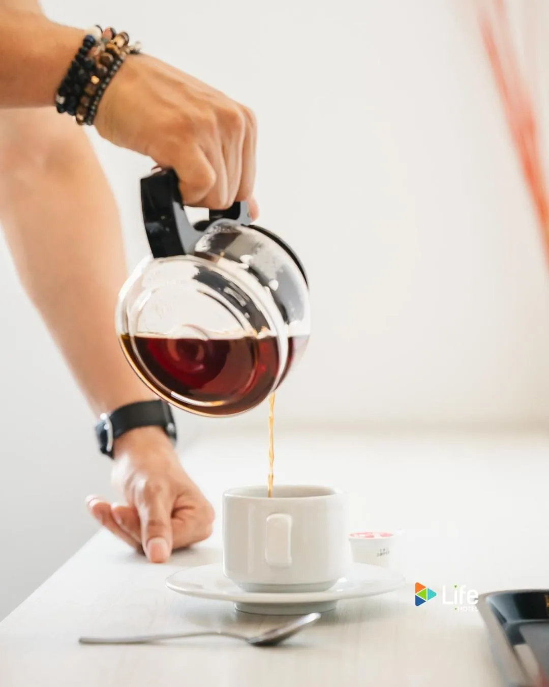 Coffee/tea facilities in Life Hotel