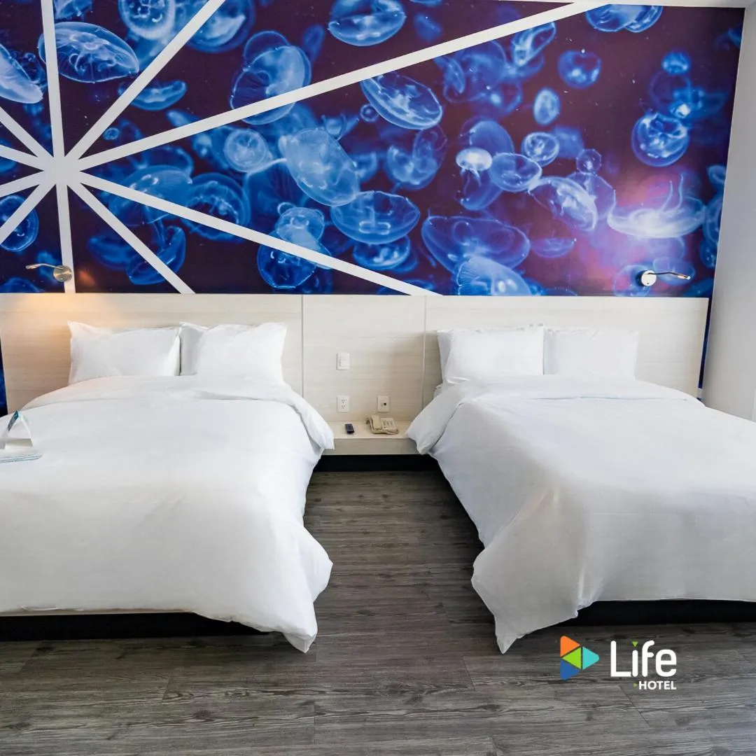 Bed in Life Hotel