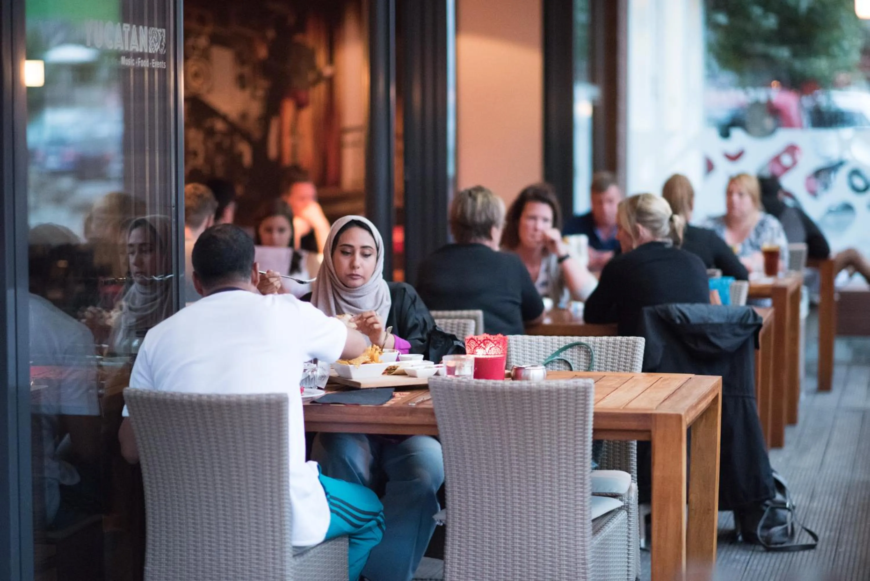 Restaurant/places to eat in Bellevue-Terminus - Urban Lifestyle Hotel