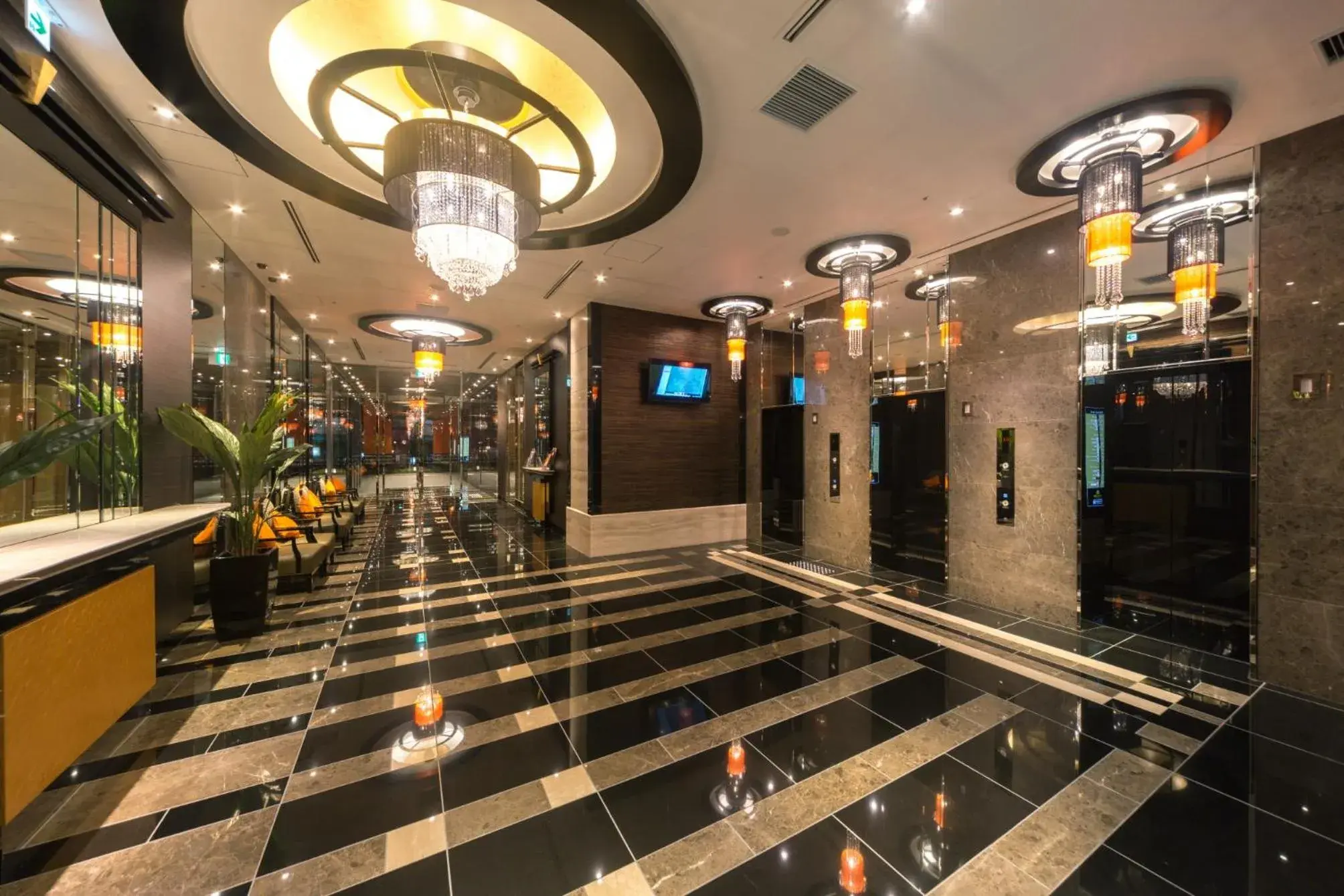 Lobby or reception in APA Hotel Namba Ekihigashi Lobby or reception in APA Hotel Namba Ekihigashi