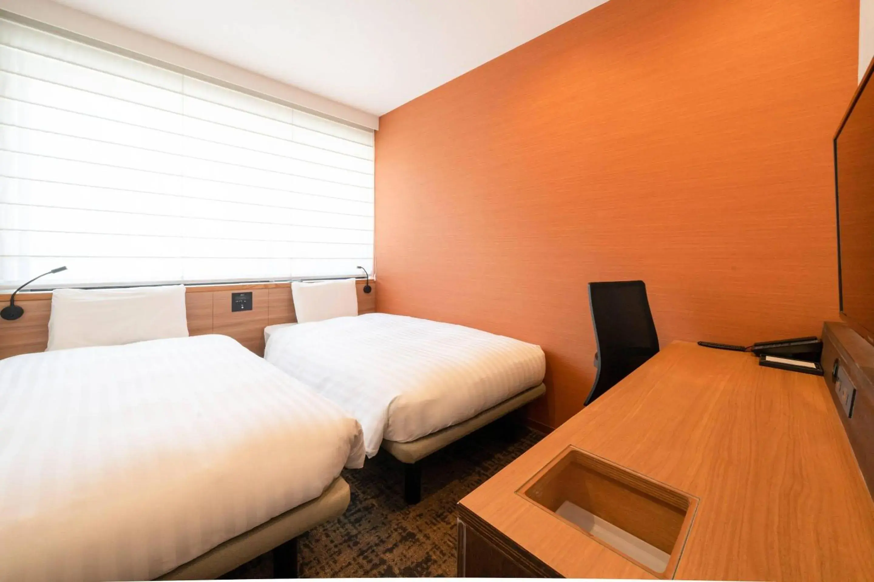 Bedroom, Bed in Comfort Inn Fukuoka Tenjin Bedroom, Bed in Comfort Inn Fukuoka Tenjin