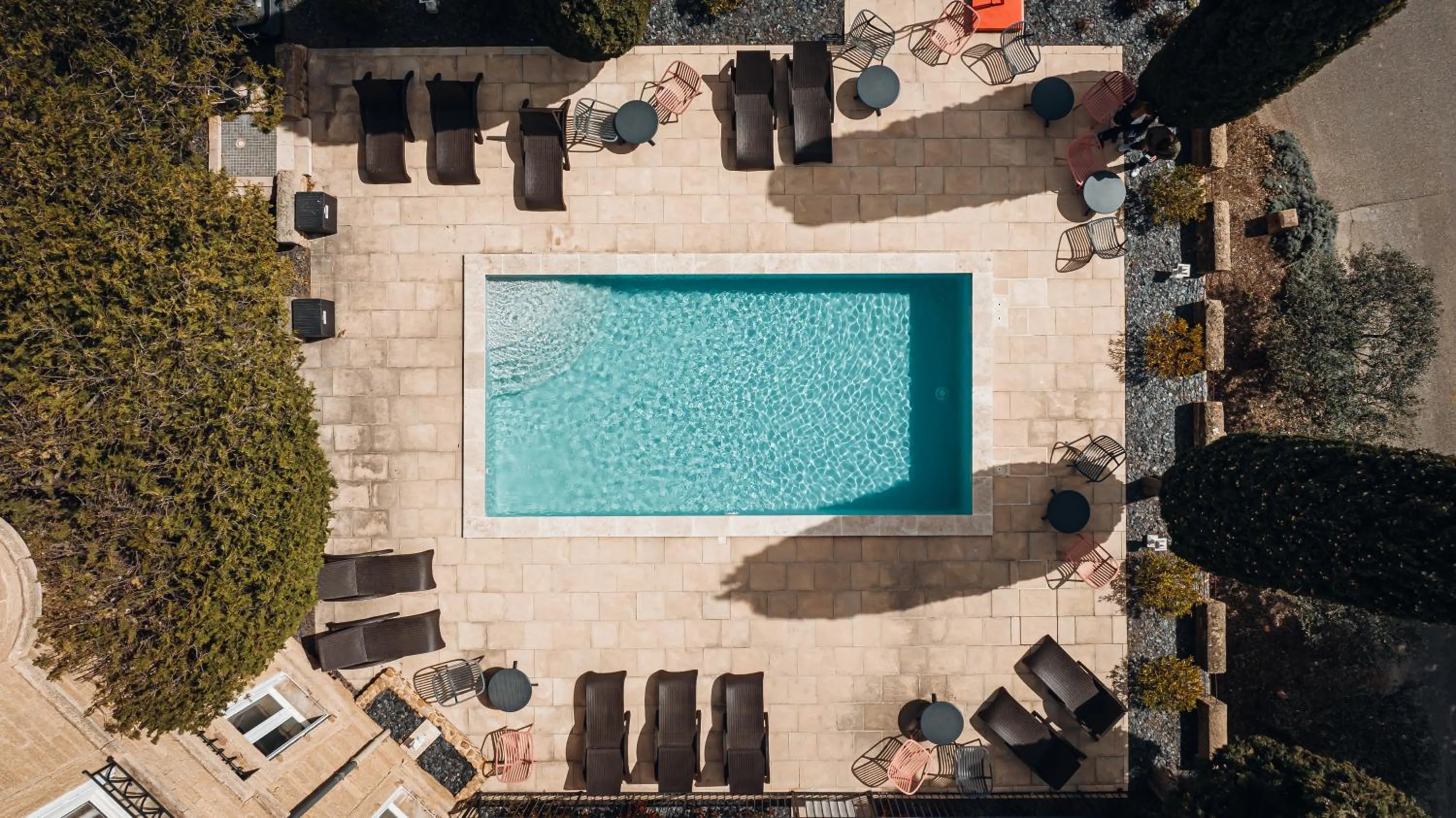 Swimming pool in Hostellerie du Château des Fines Roches