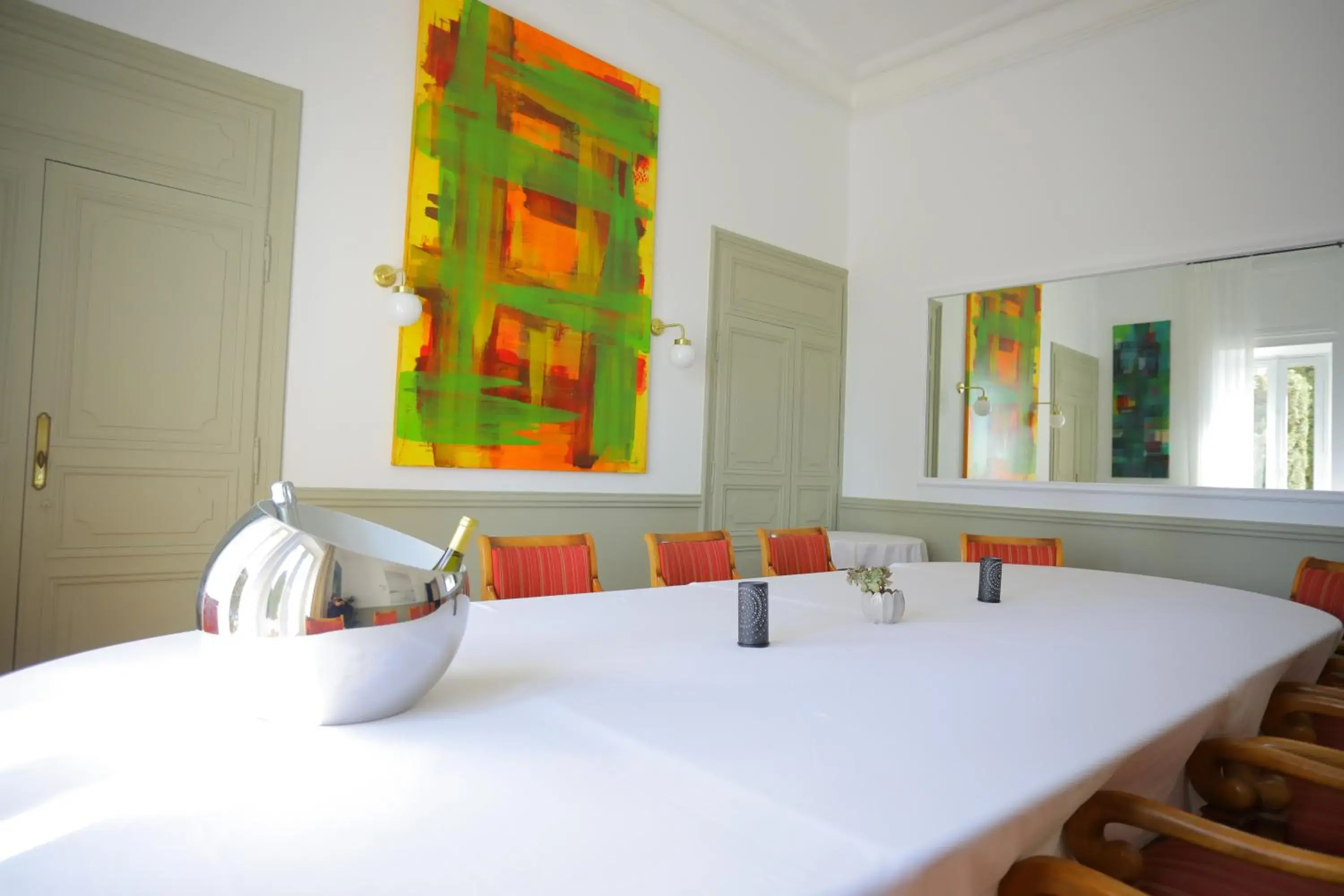 Banquet/Function facilities, Bed in Hostellerie du Château des Fines Roches Banquet/Function facilities, Bed in Hostellerie du Château des Fines Roches