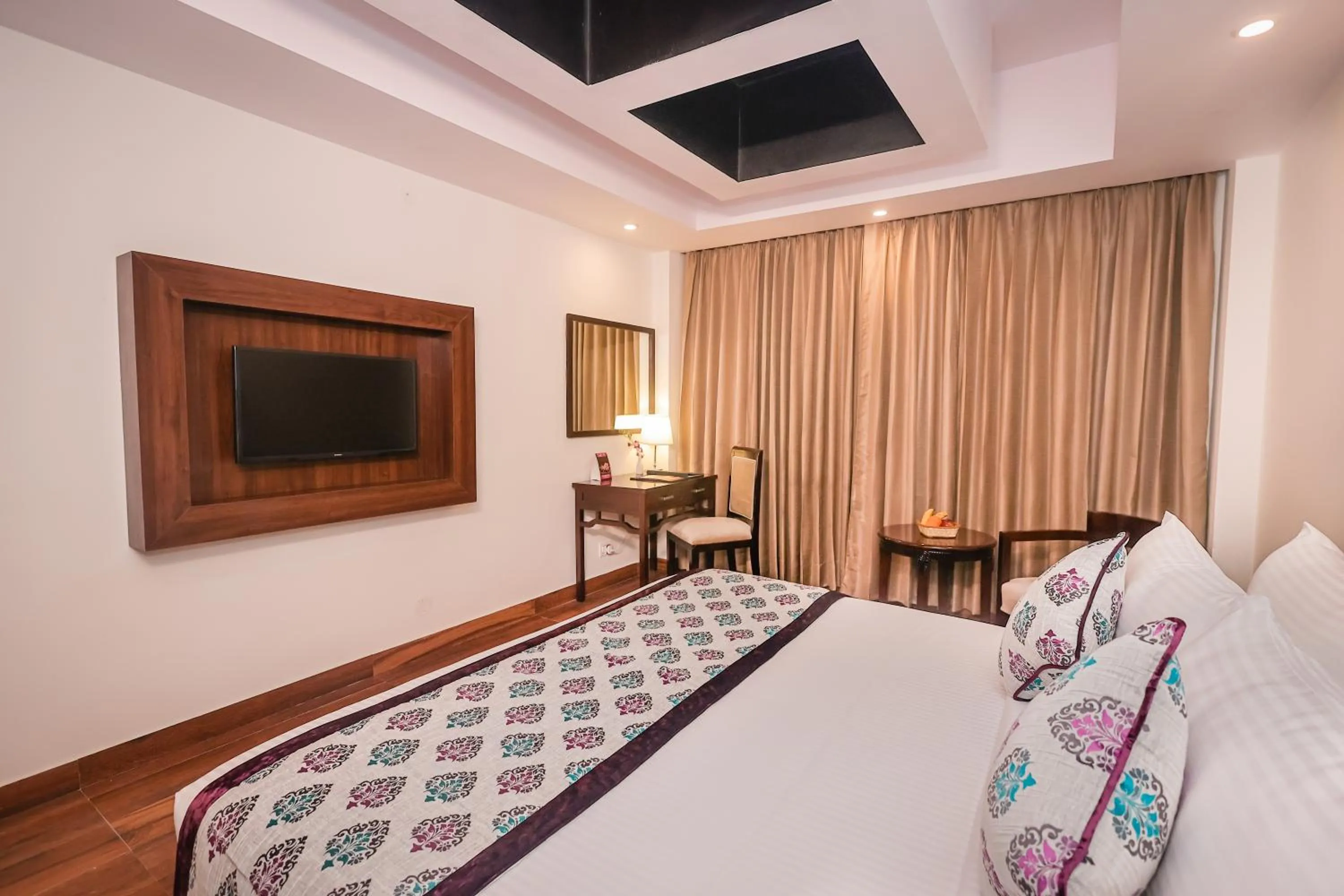 Bed in Regenta Resort MARS Valley View Shoghi