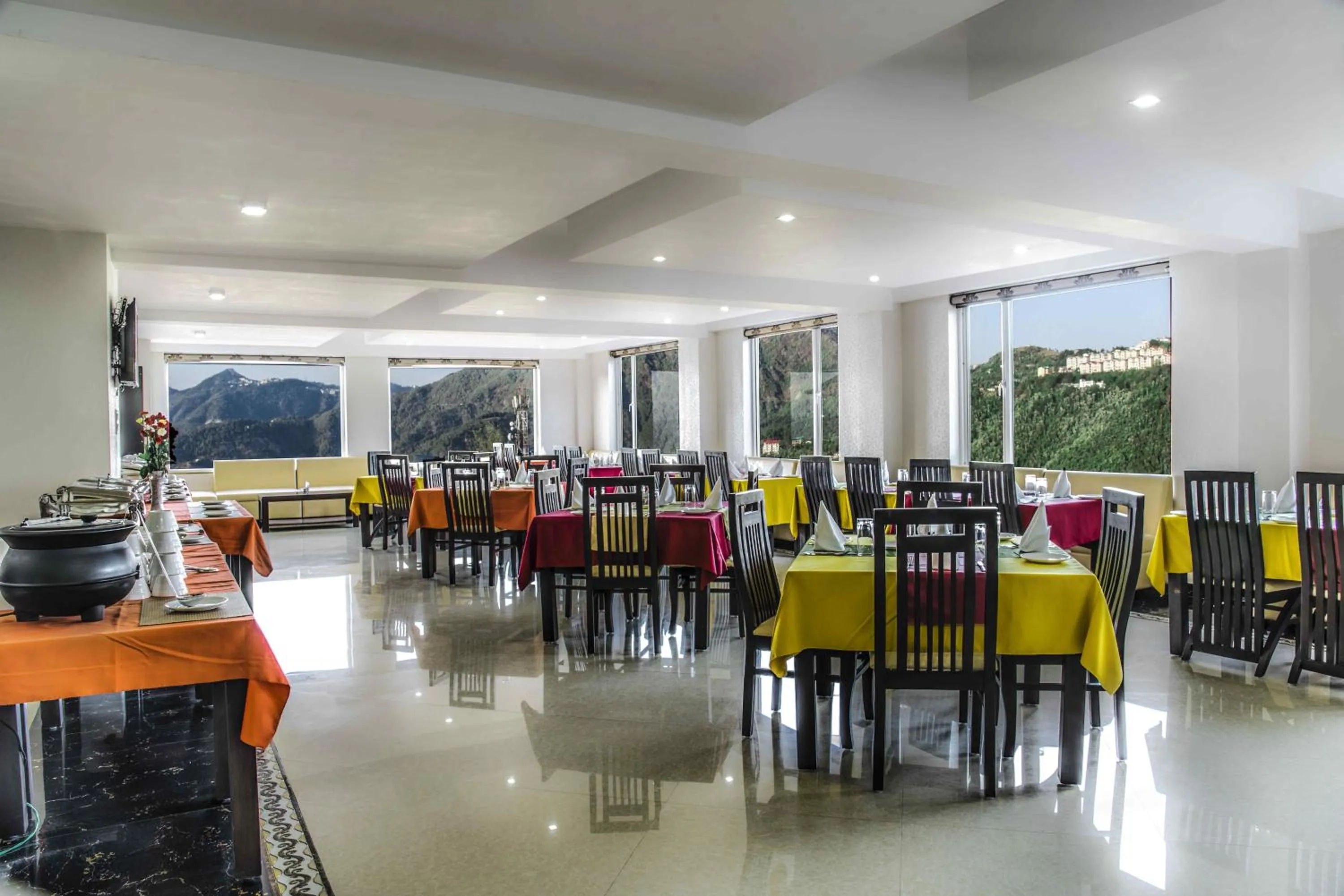 Restaurant/places to eat in Regenta Resort MARS Valley View Shoghi