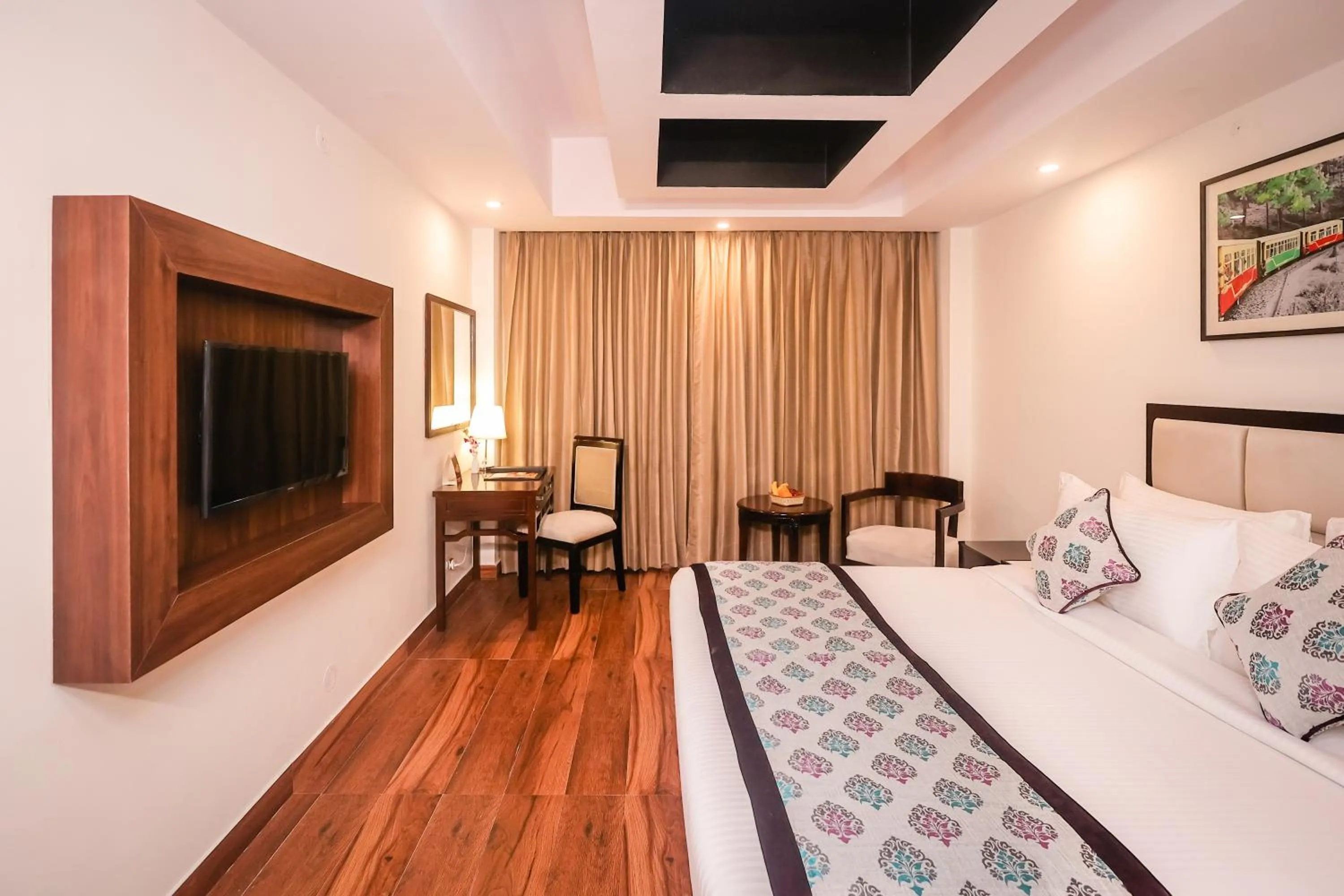 Seating area, Bed in Regenta Resort MARS Valley View Shoghi