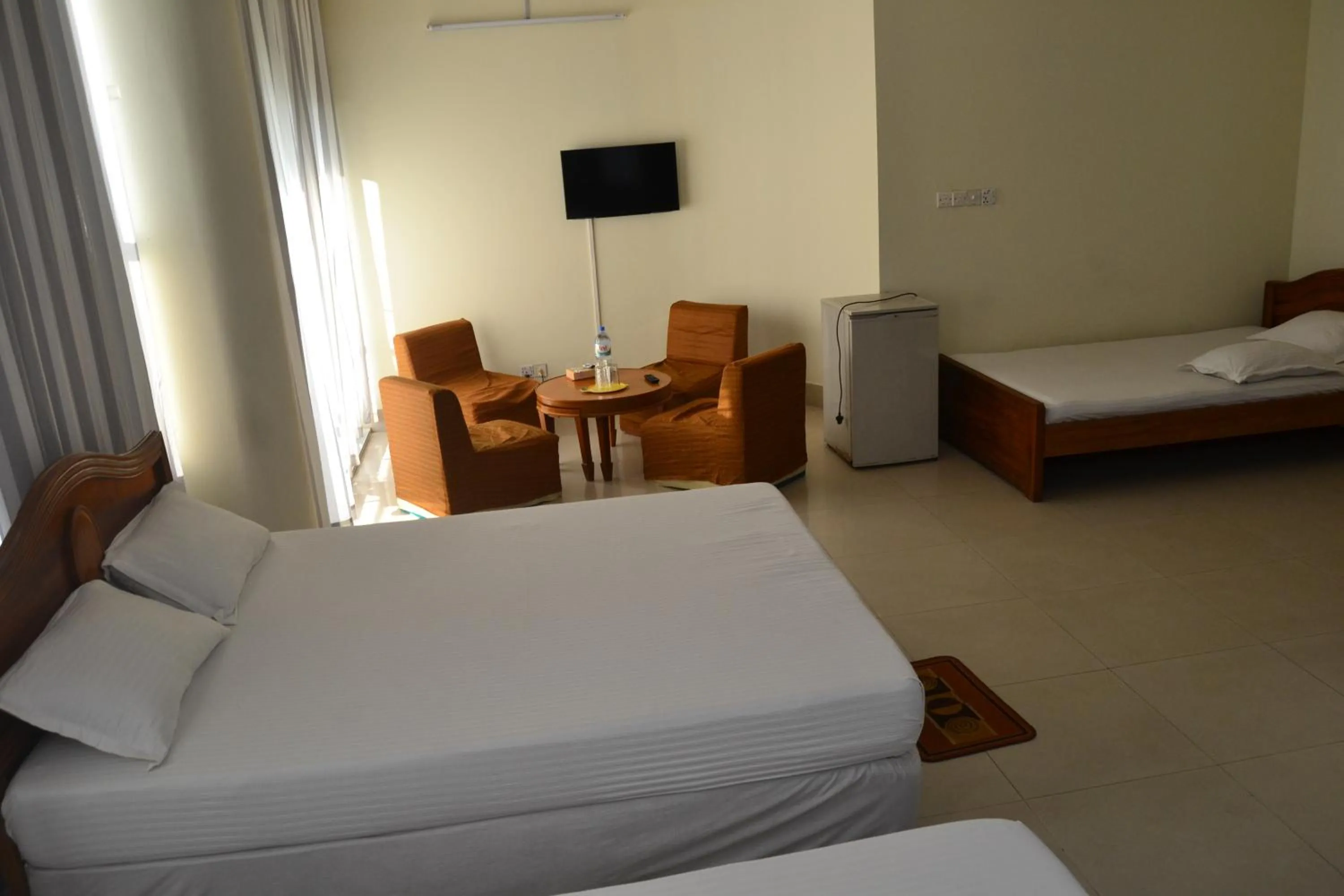 Bed in Hotel Marine Plaza