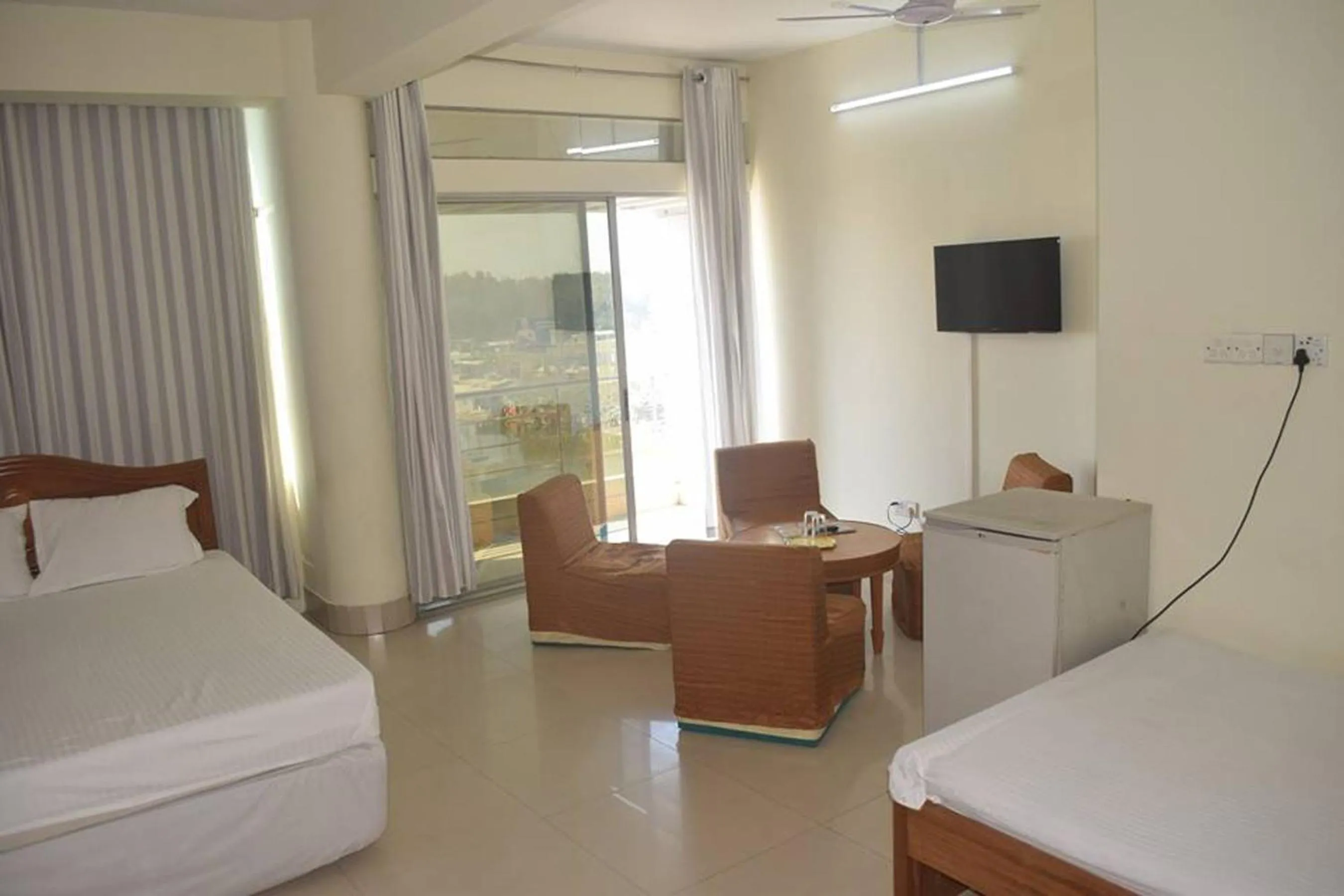 Bed in Hotel Marine Plaza