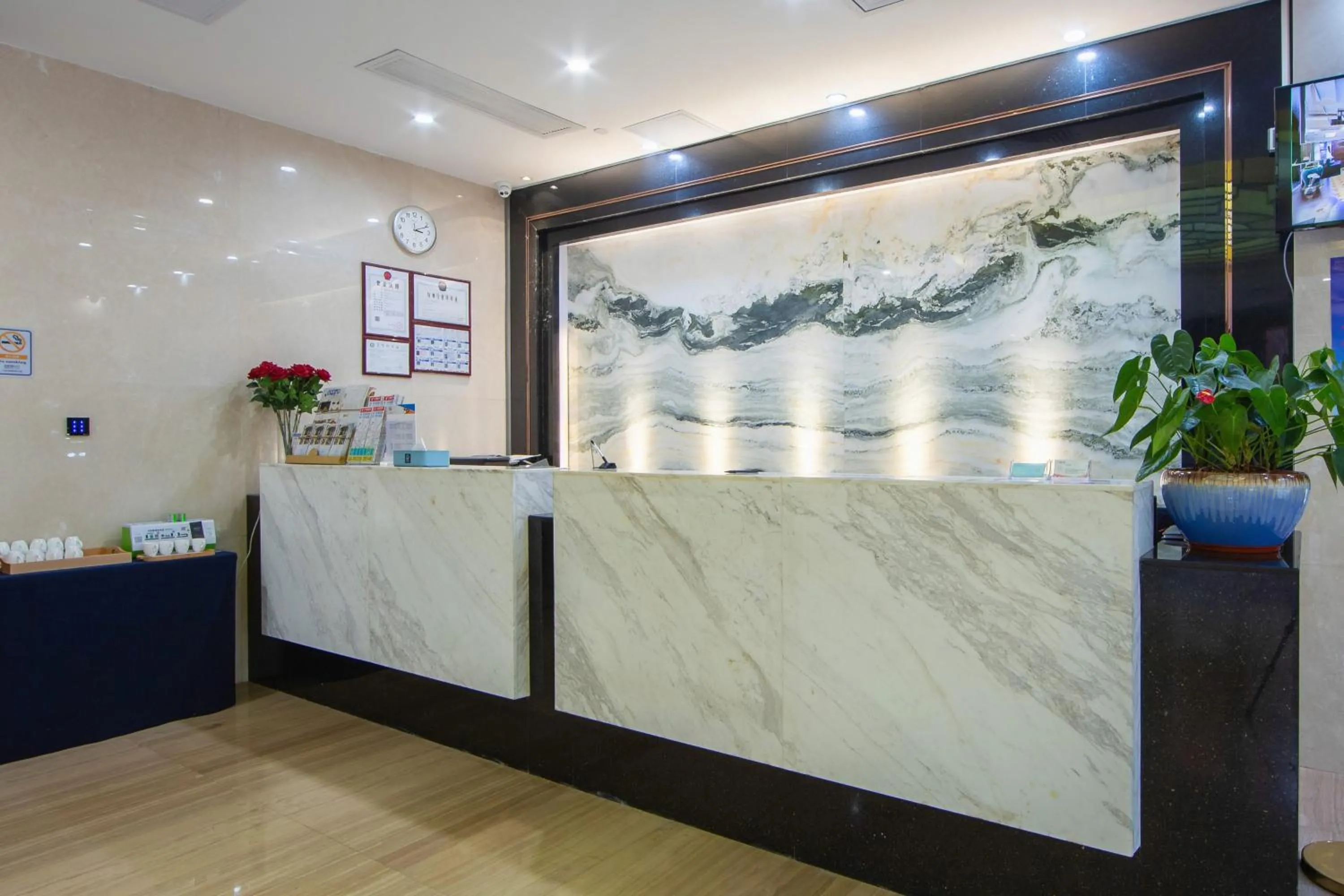Lobby or reception in Guangzhou Seaman Club
