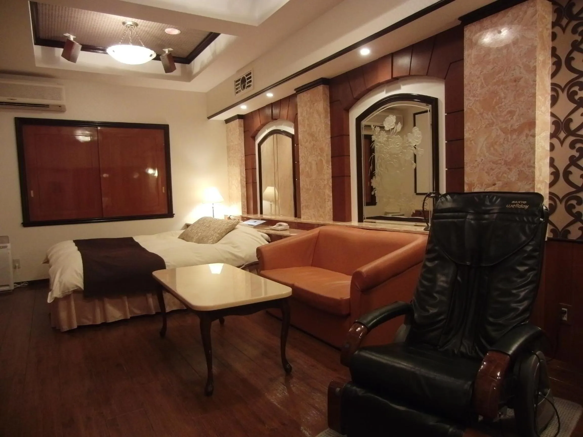 Photo of the whole room in Hotel Hyper Noah (Adult Only)