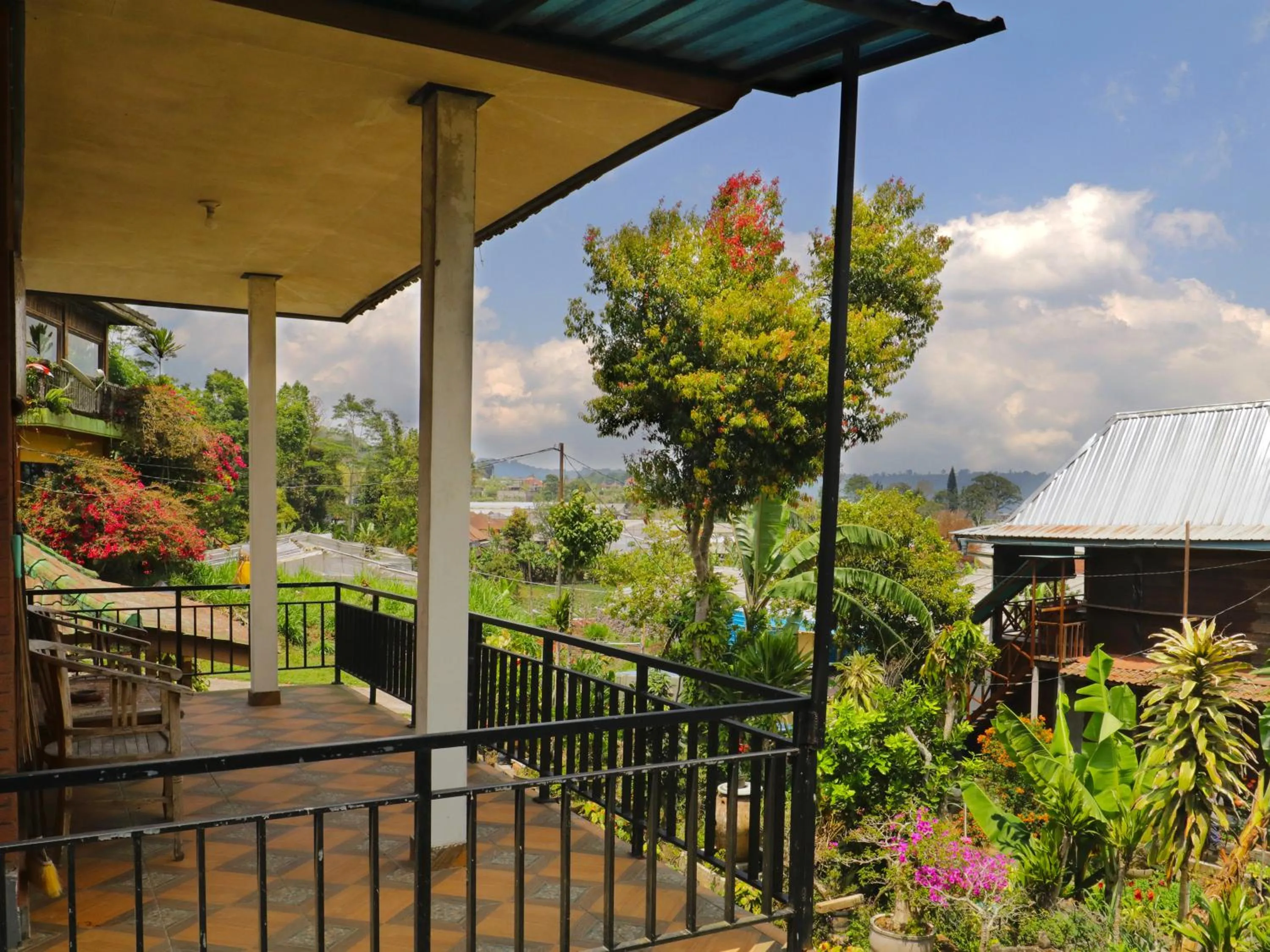 Balcony/Terrace in Dajan Buyan Homestay